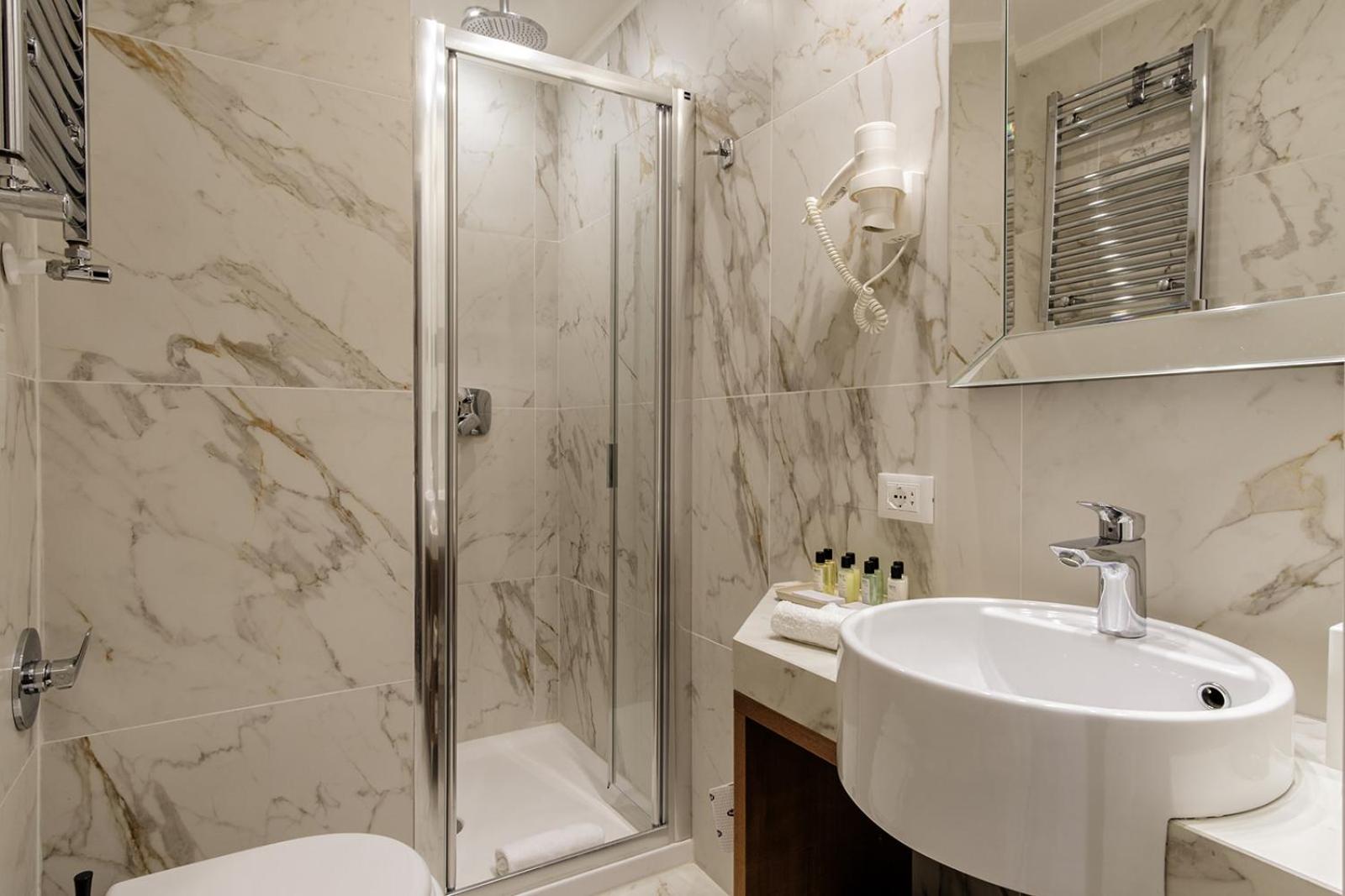 Small Double or Twin Room - Annex