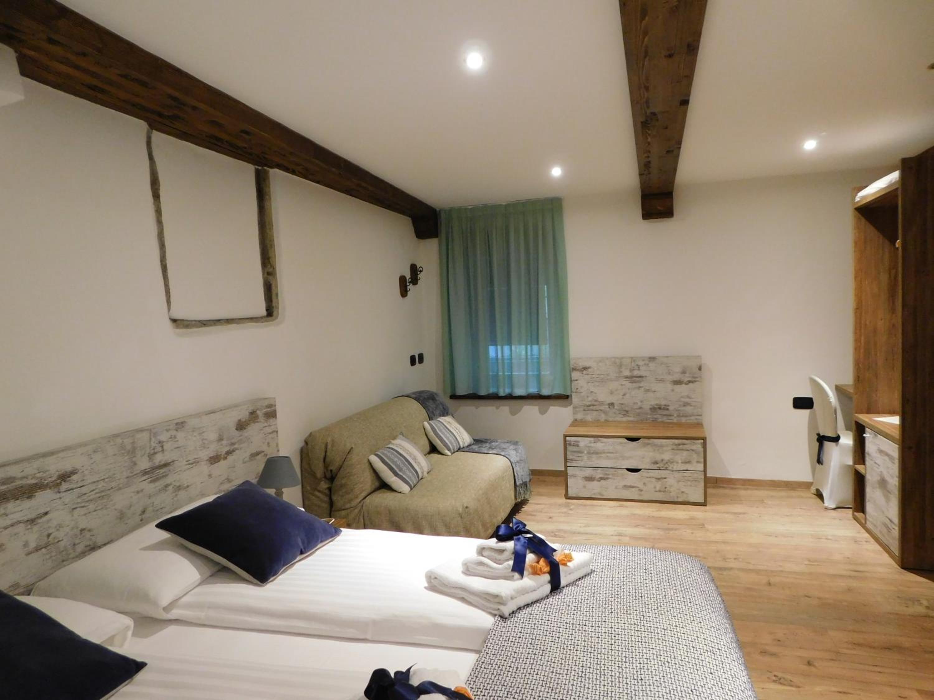 Superior Double Room - Photo 3