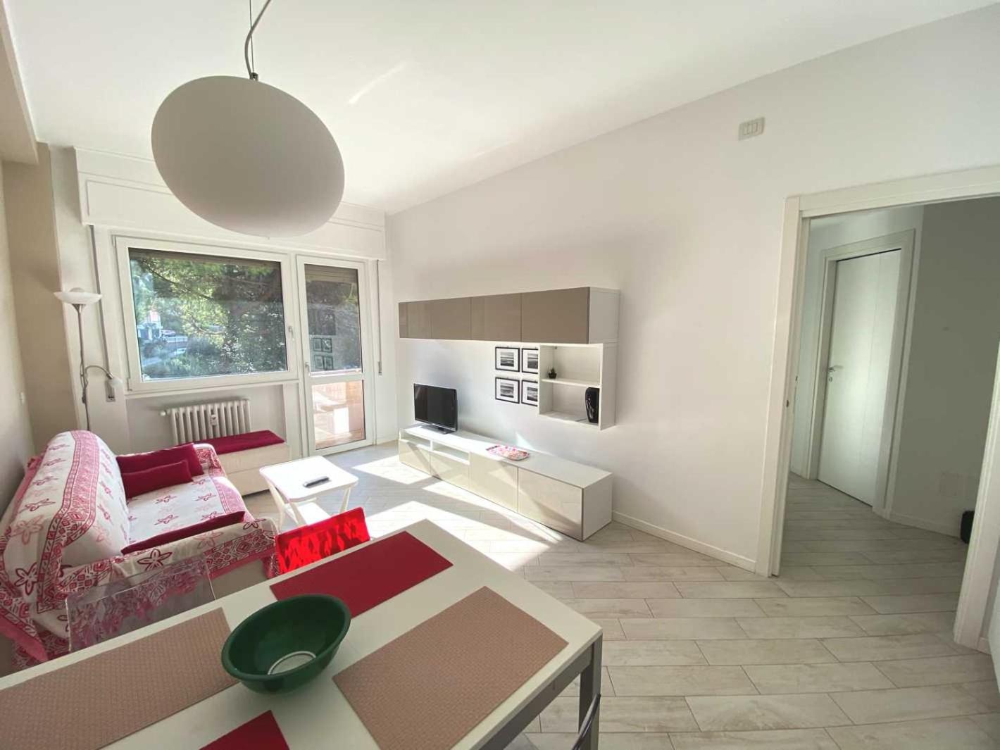 Two-Bedroom Deluxe Apartment with Garden View
