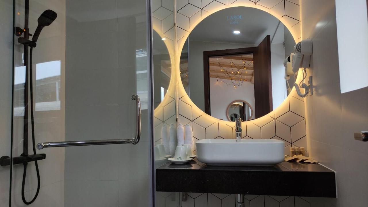 Superior Twin Room - Photo 6