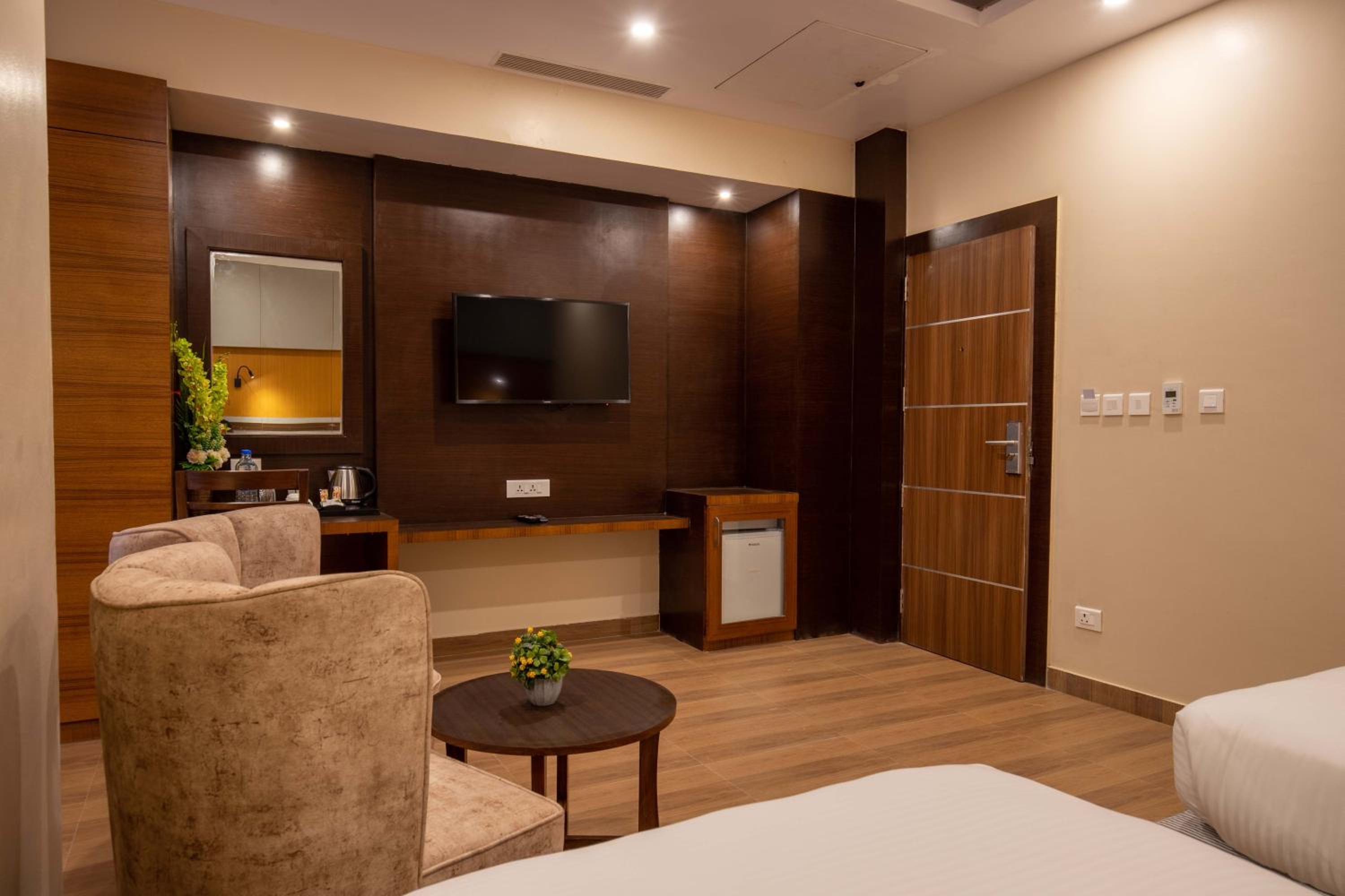 Deluxe Twin Room - Photo 15