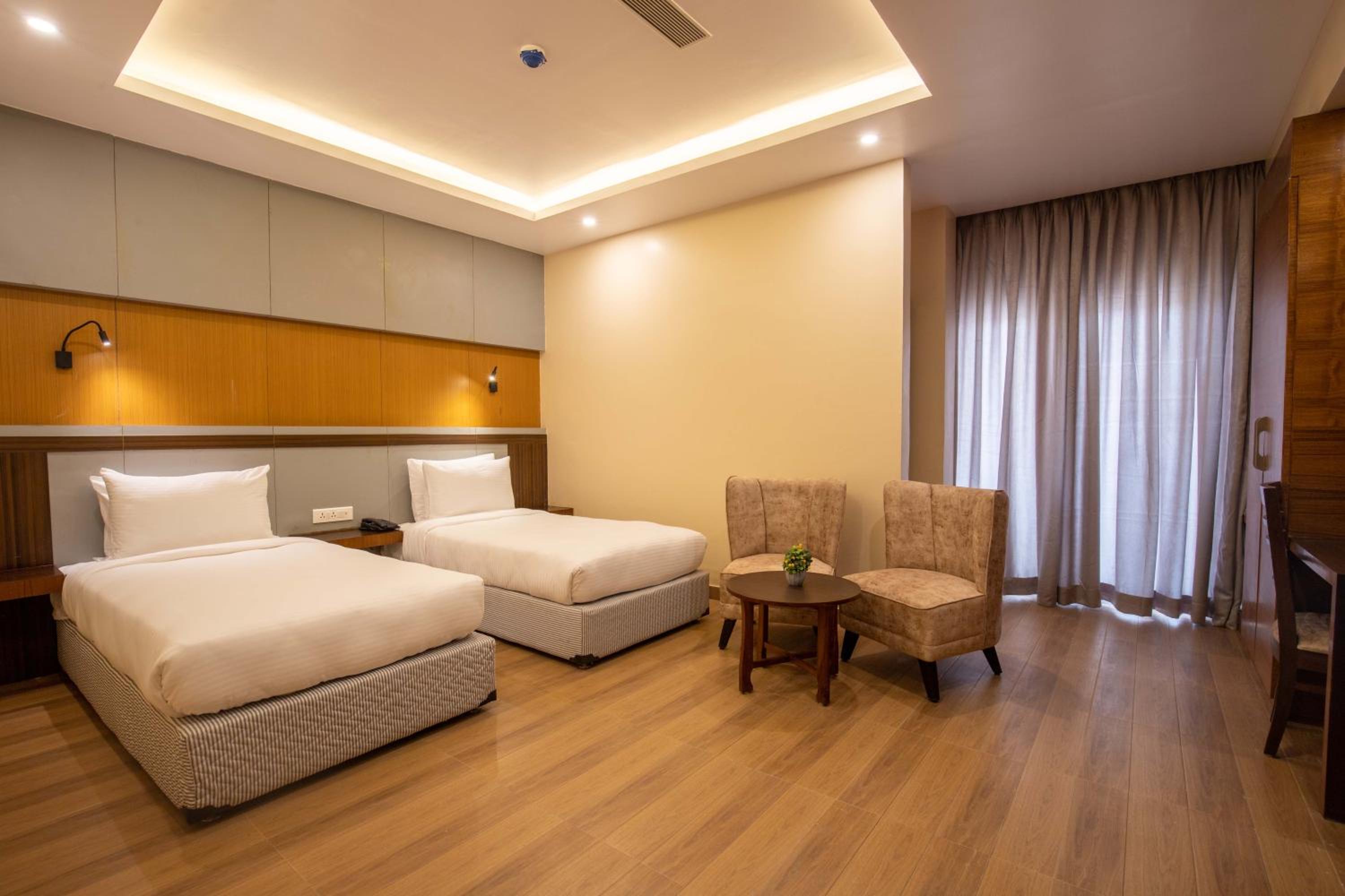 Deluxe Twin Room - Photo 24