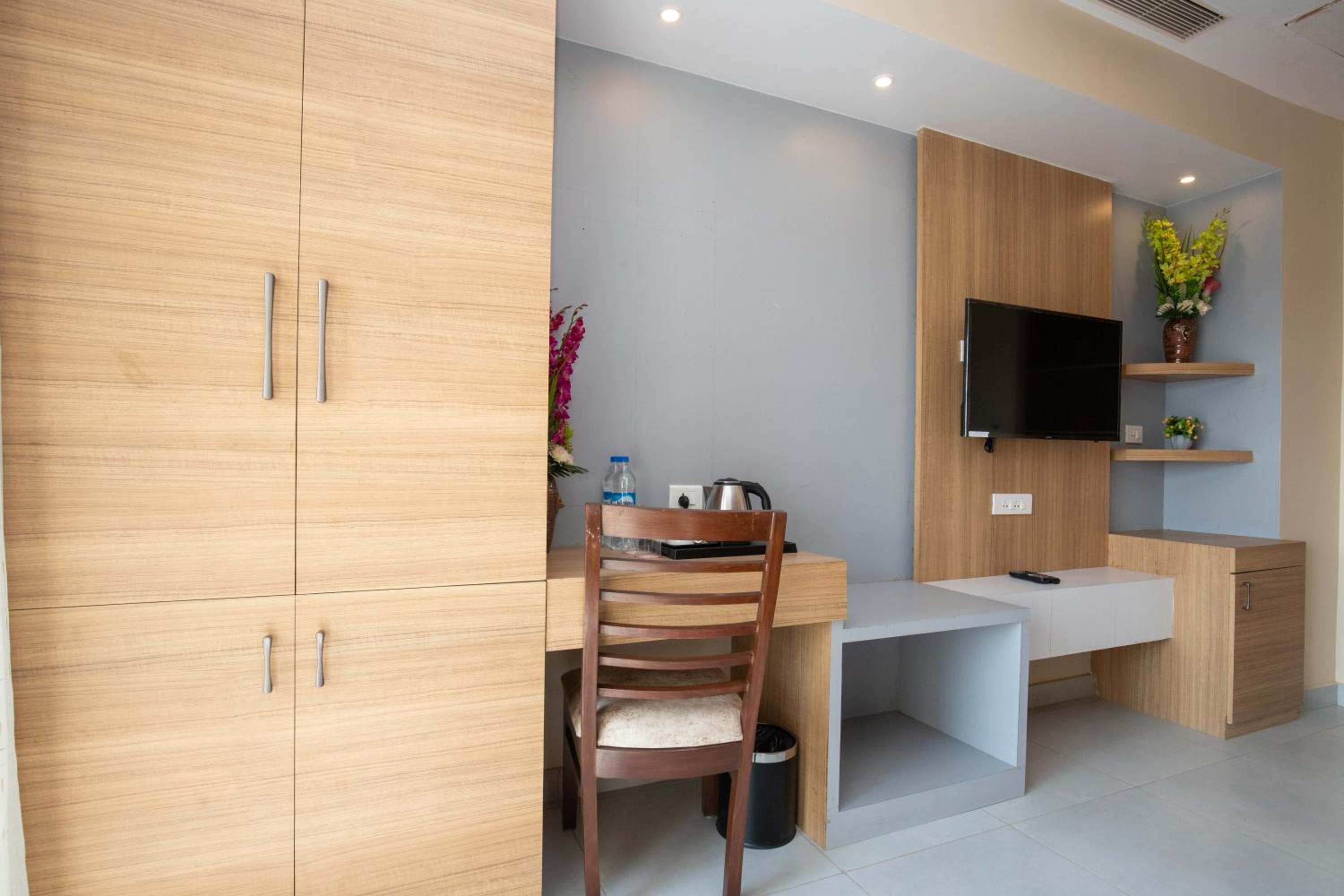 Deluxe Room - Photo 2