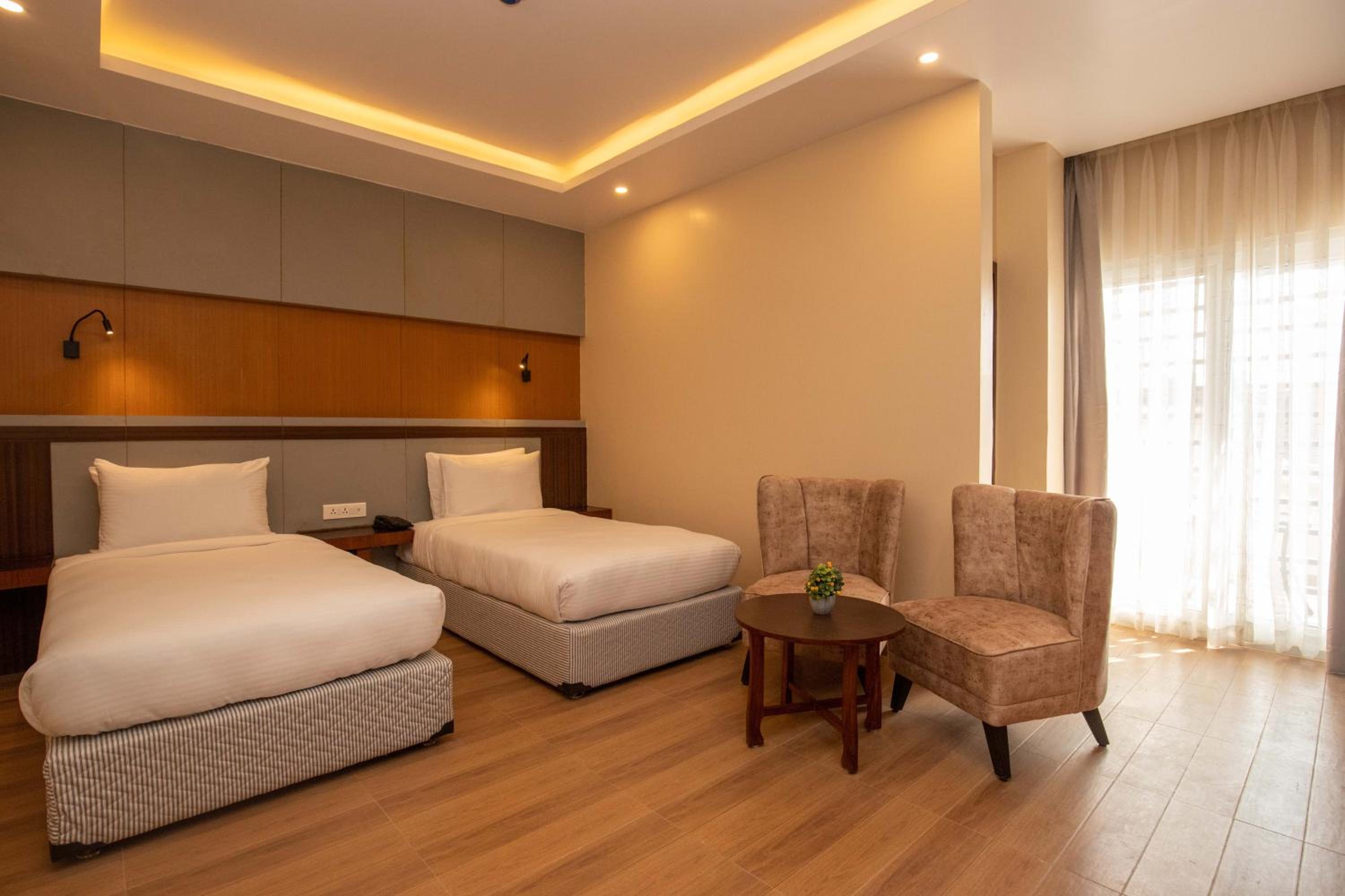 Deluxe Twin Room - Photo 25