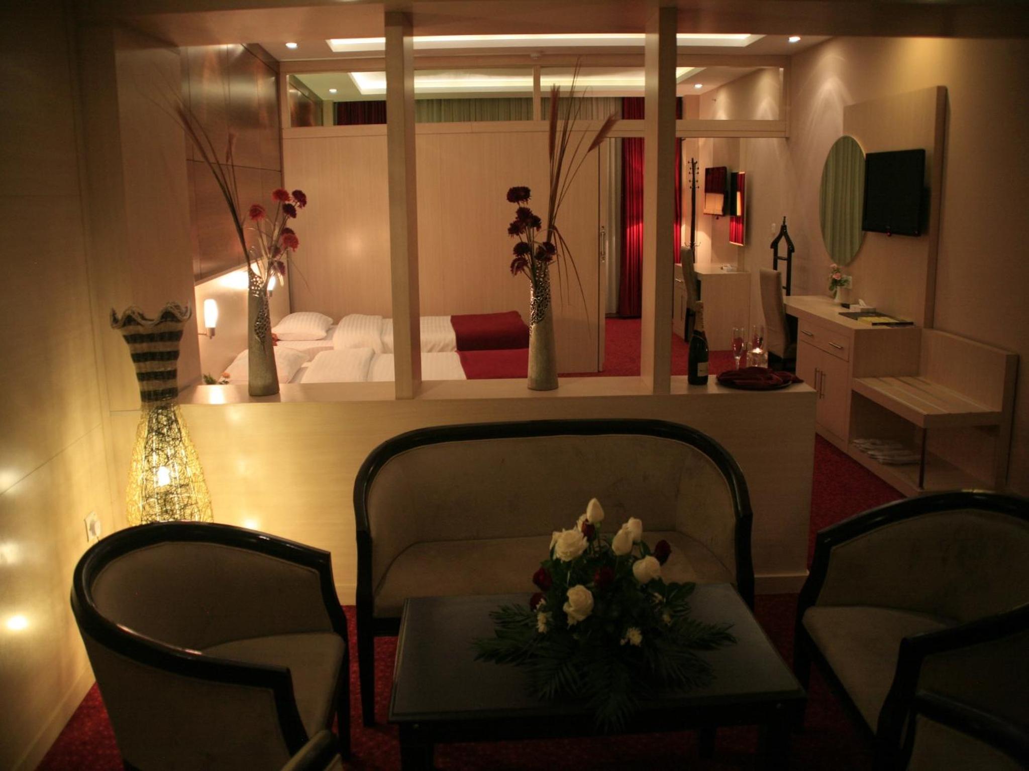 Executive Suite photo 2