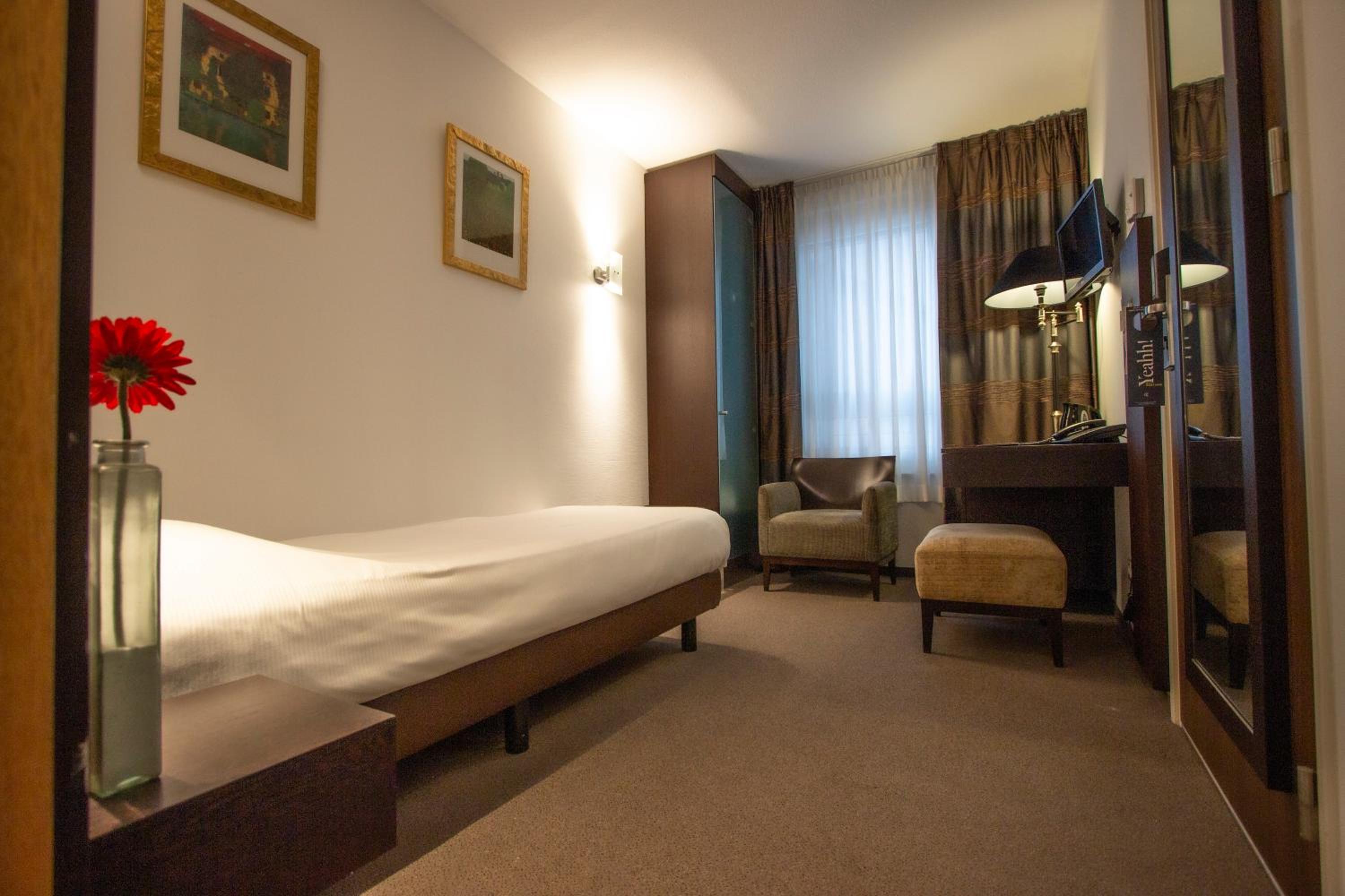 Standard Room - 1 Single Bed  - Photo 4