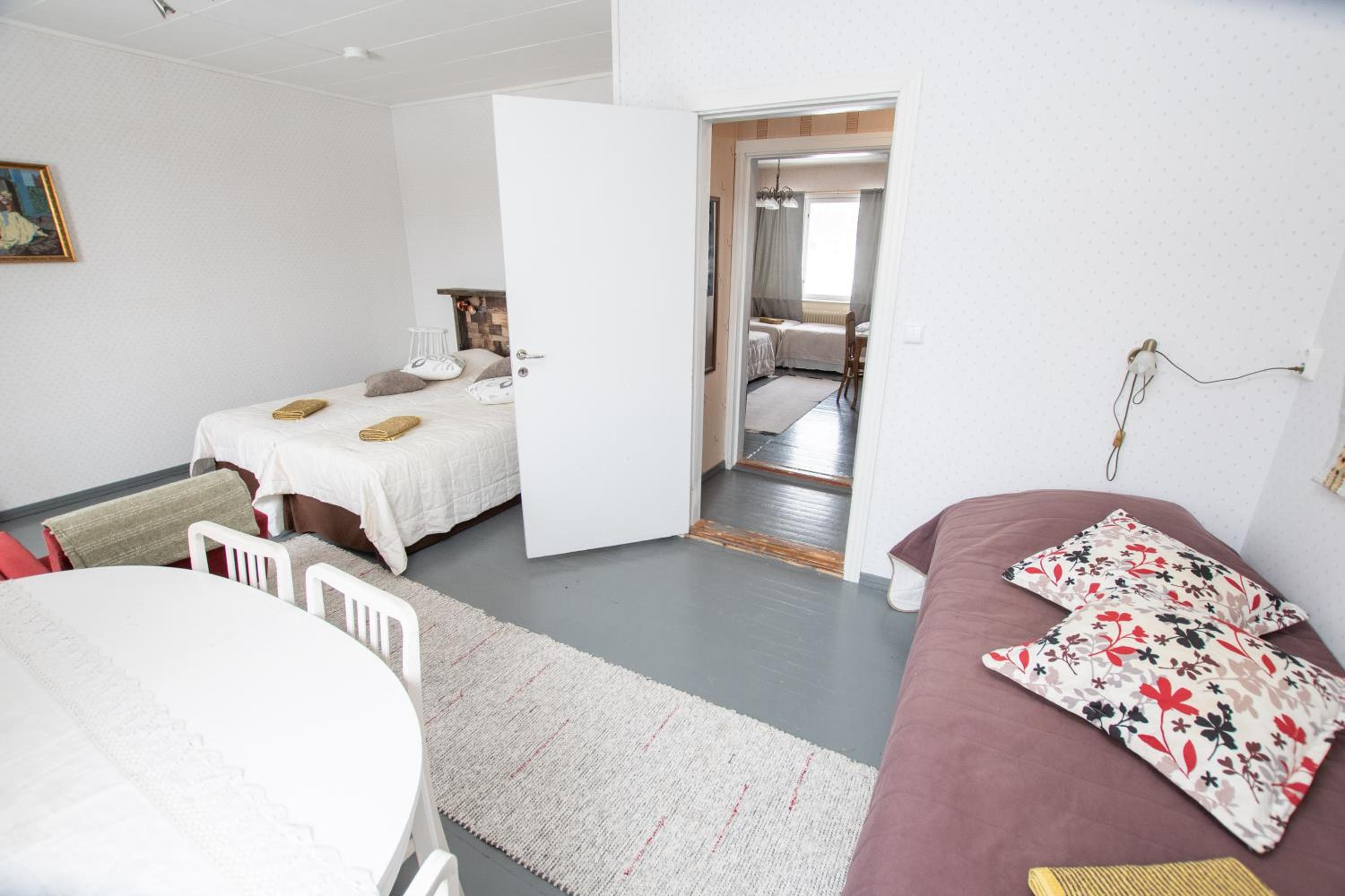 Triple Room with Shared Bathroom photo 1