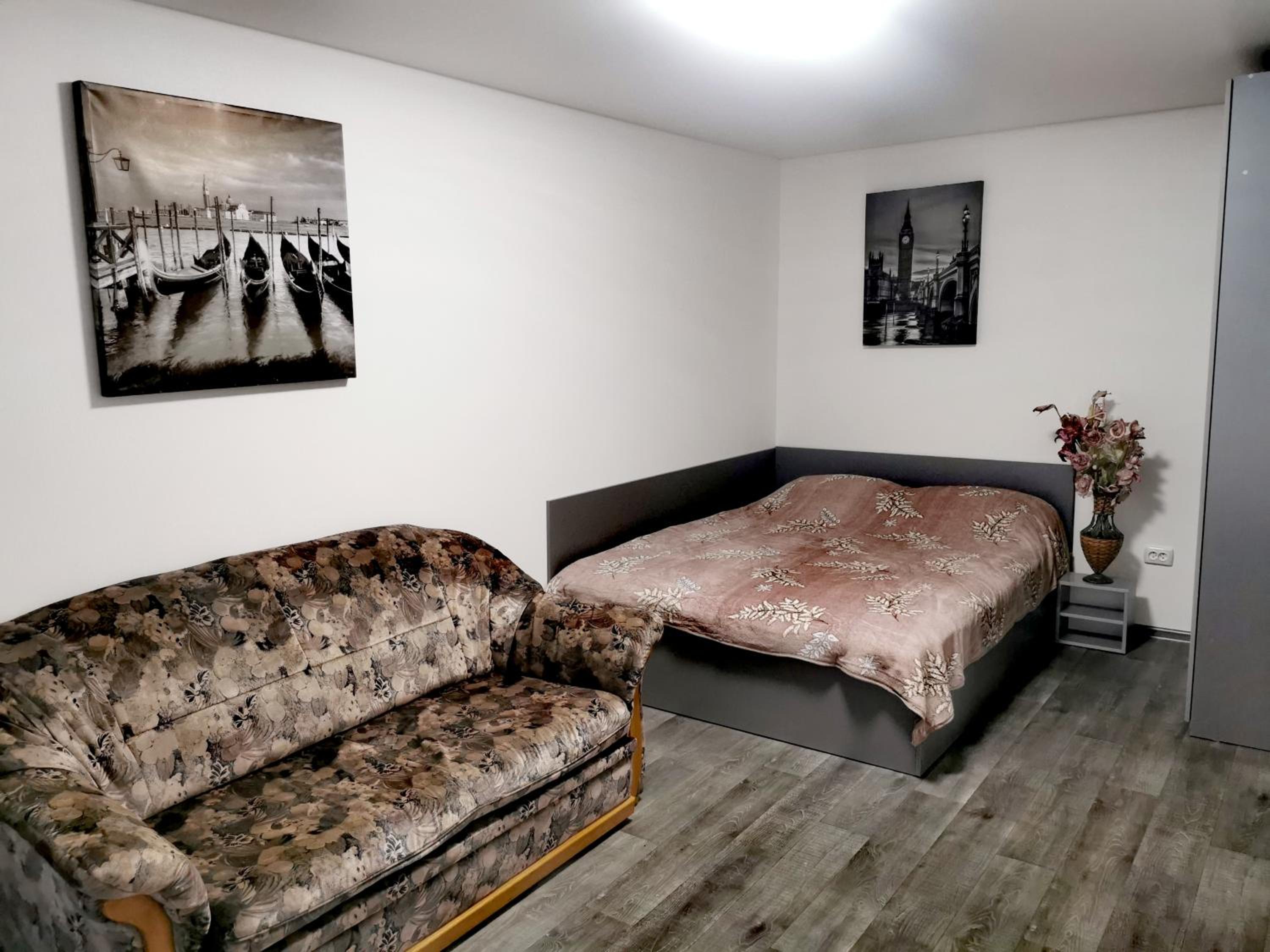 Apartment photo 1