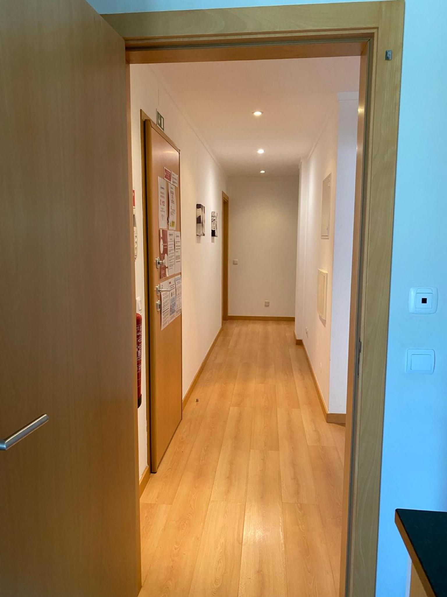 Two-Bedroom Apartment - Photo 23