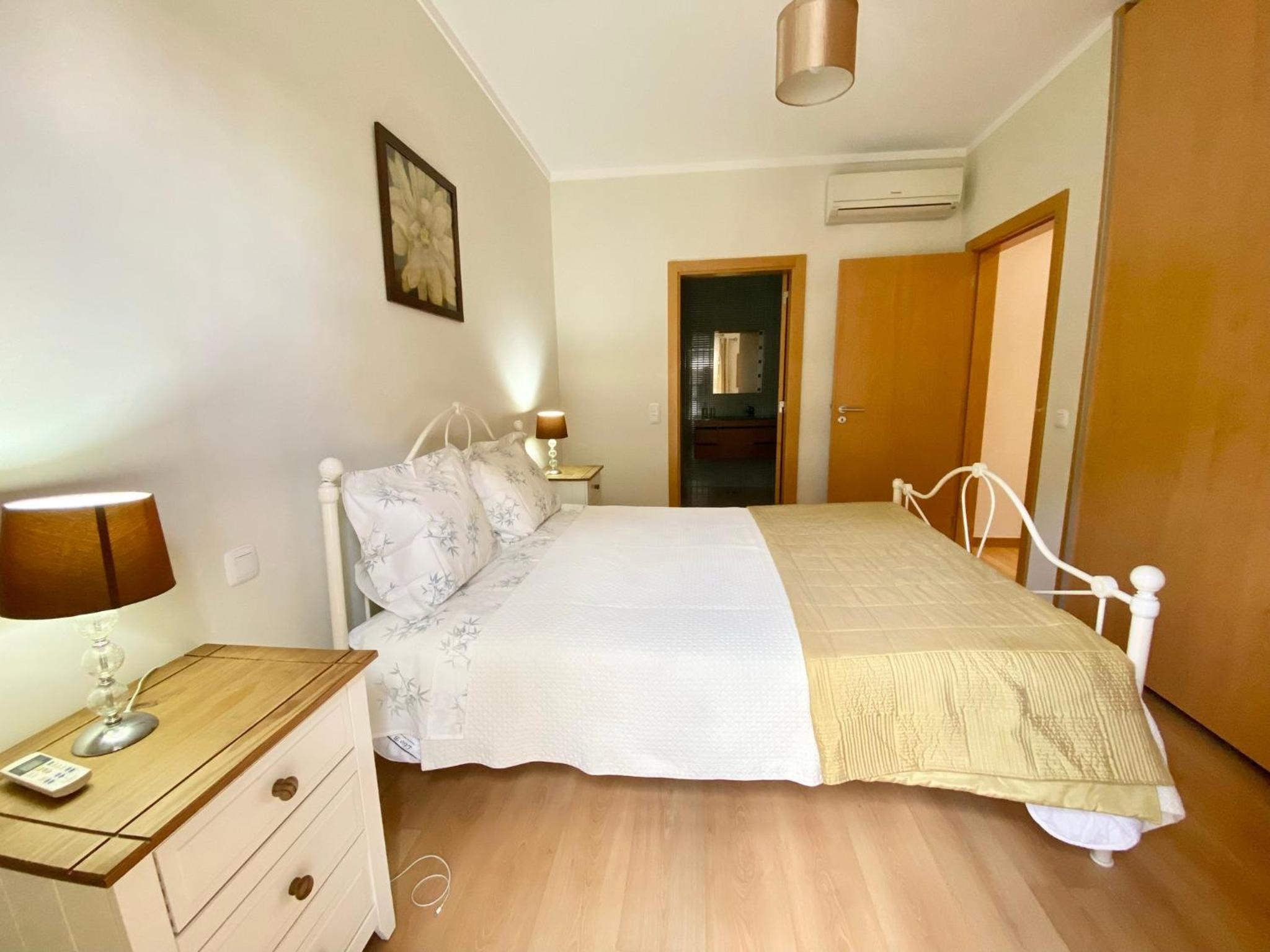 Two-Bedroom Apartment - Photo 2