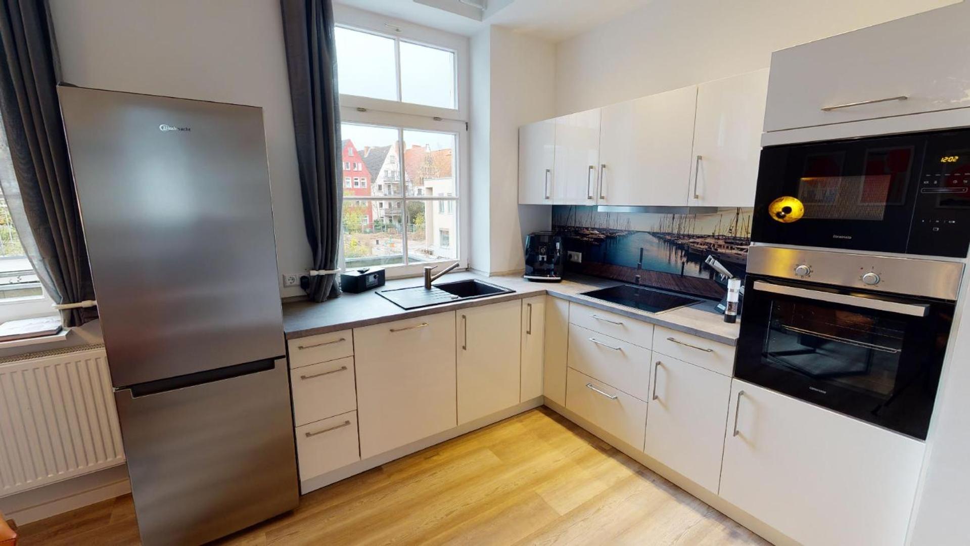 Two-Bedroom Apartment - Photo 3