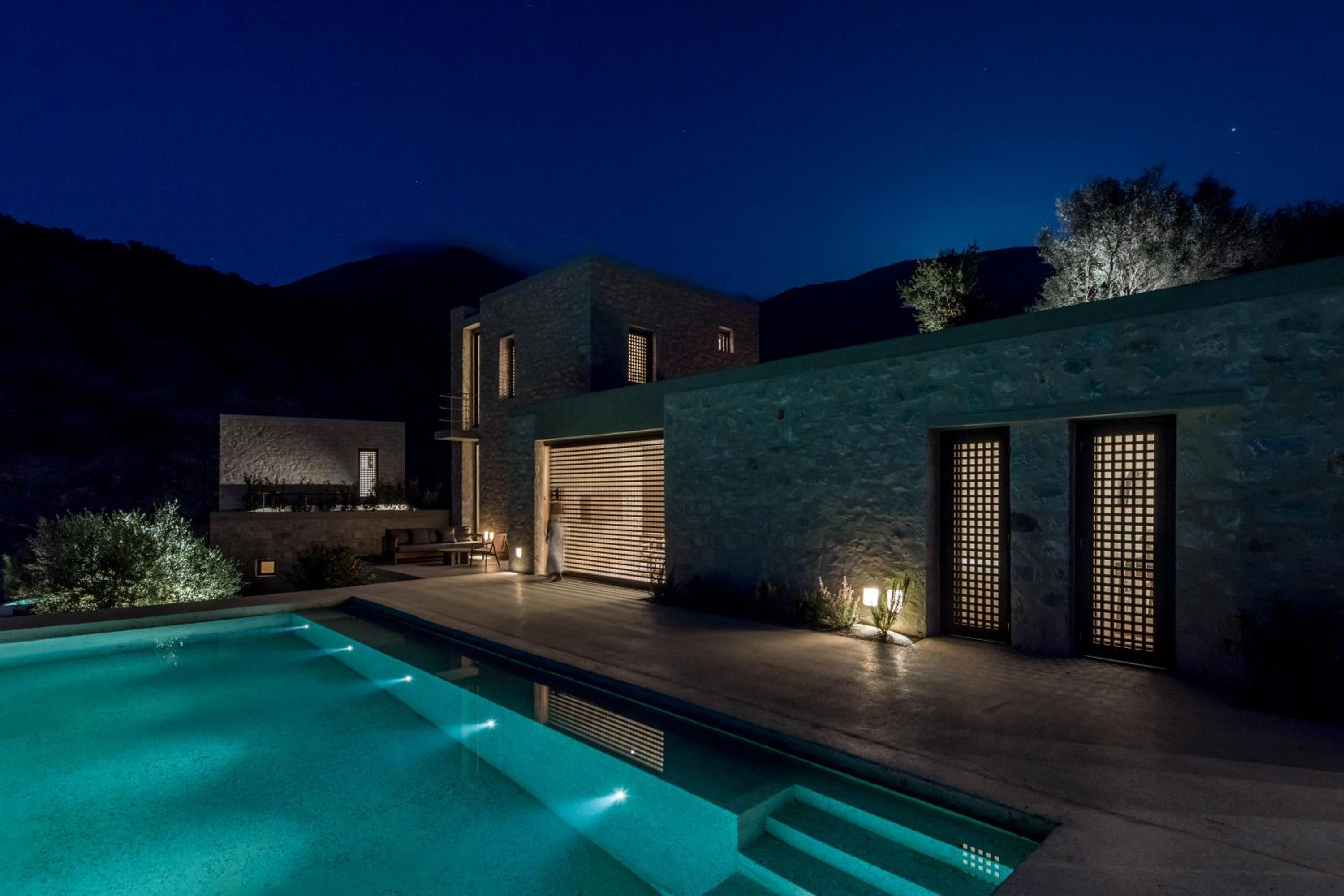 Three-Bedroom Sea View Villa 1 with Private Pool  photo 2