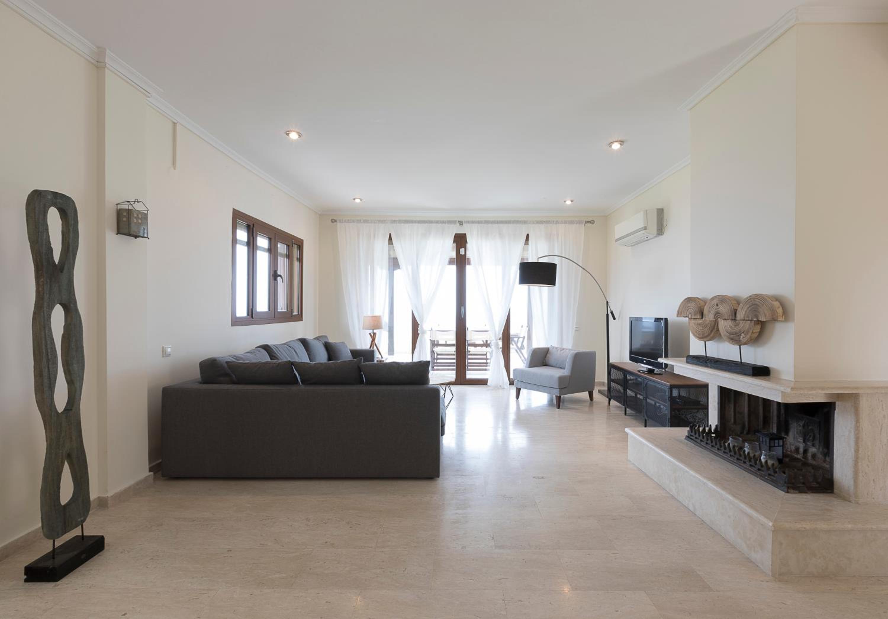 Superior Villa photo 1