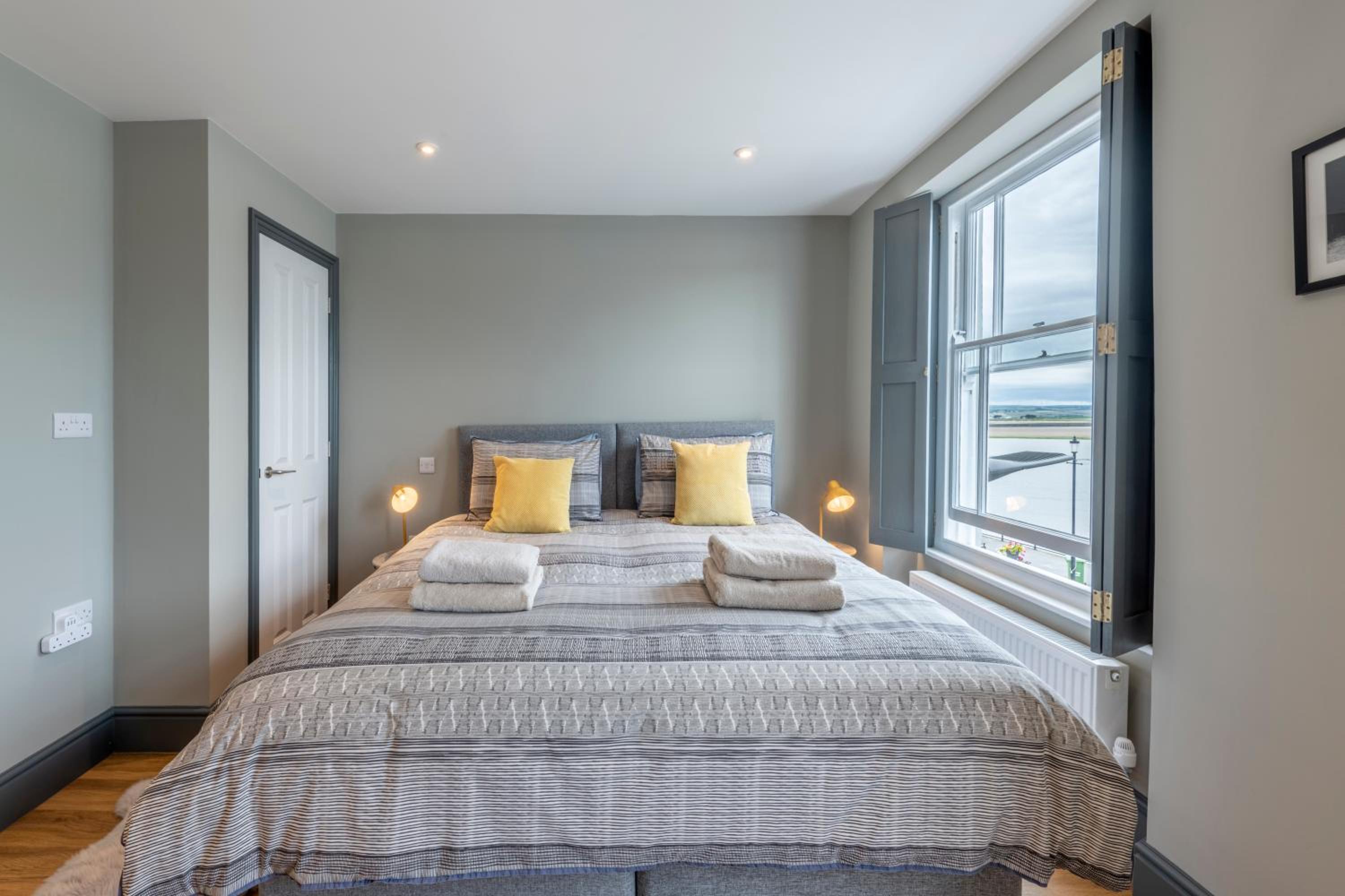 Superior King Room