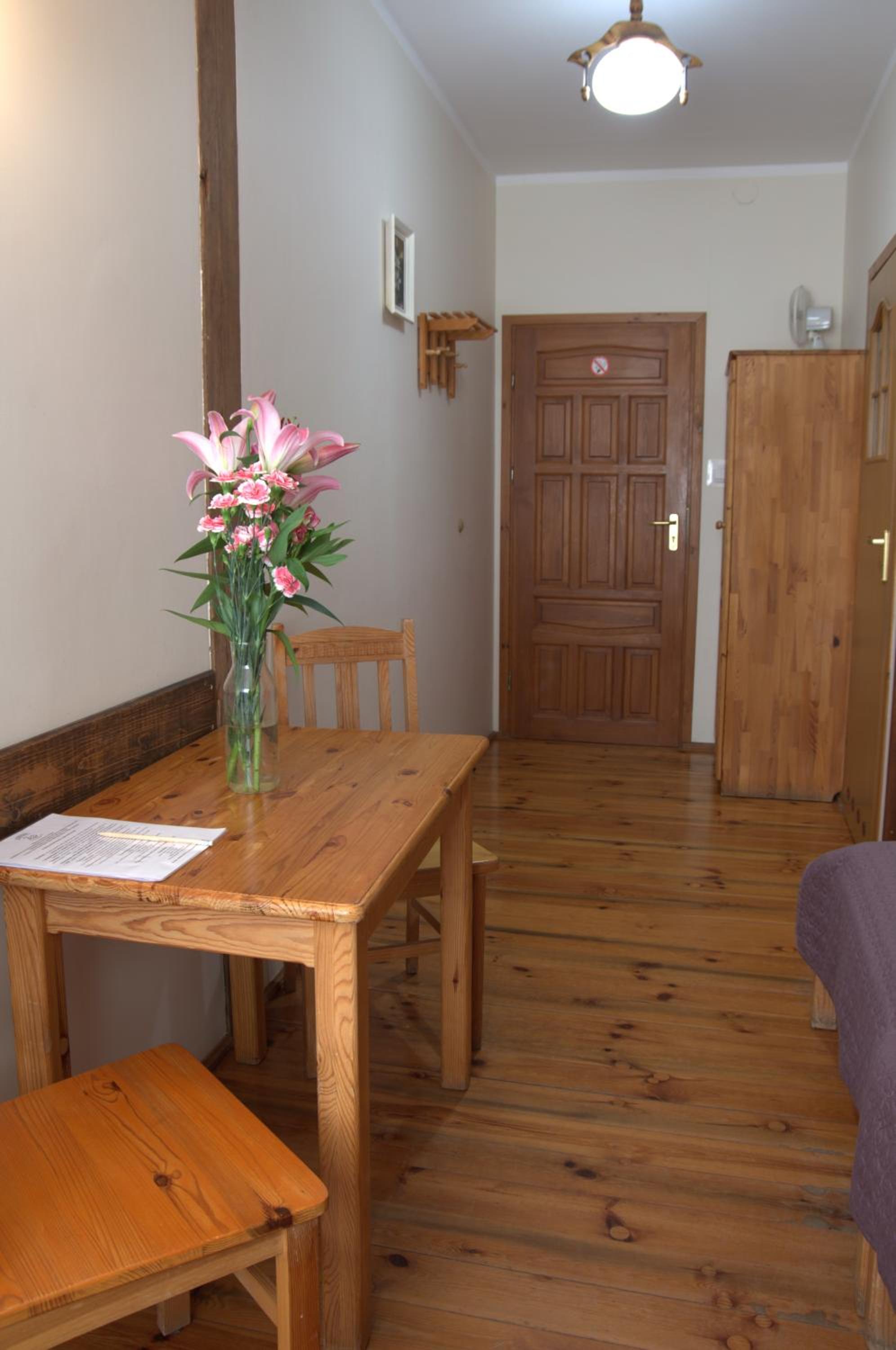 Standard Twin Room with Garden View photo 3
