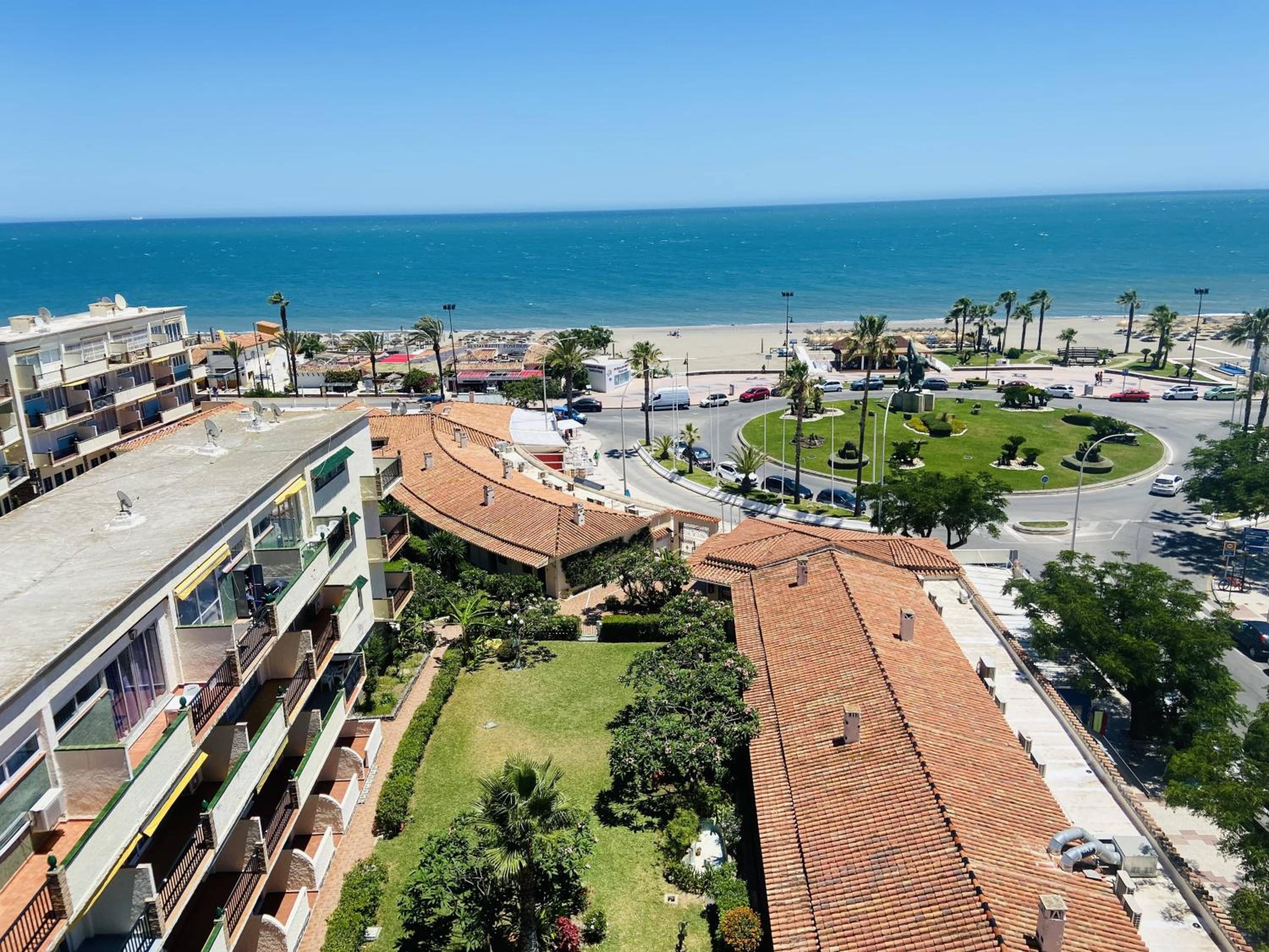 Twin Room with Sea View - Photo 6