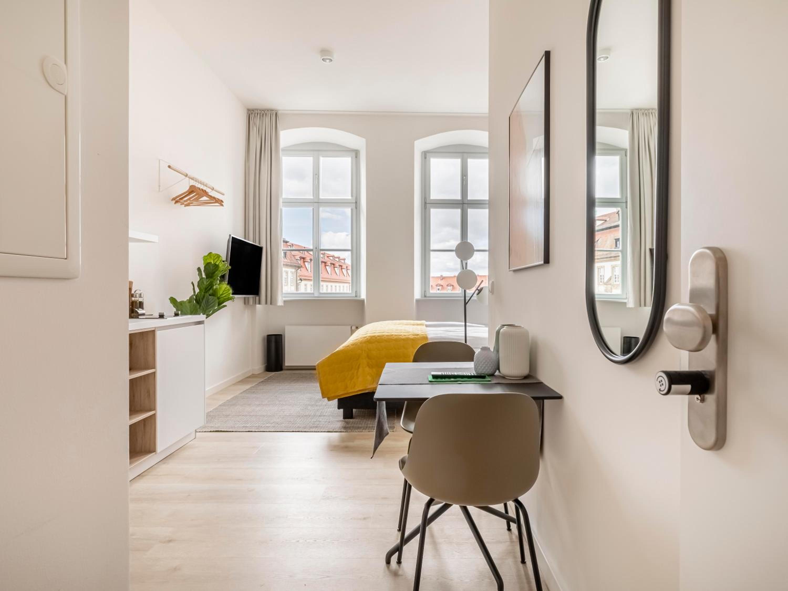 Suite S - Photo 11