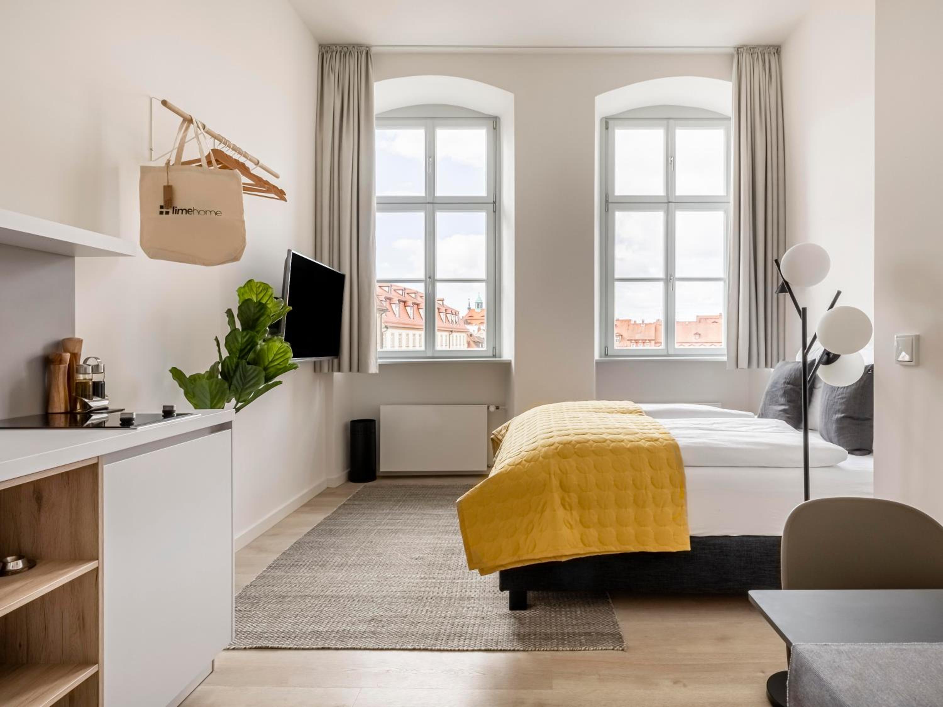 Suite S - Photo 15
