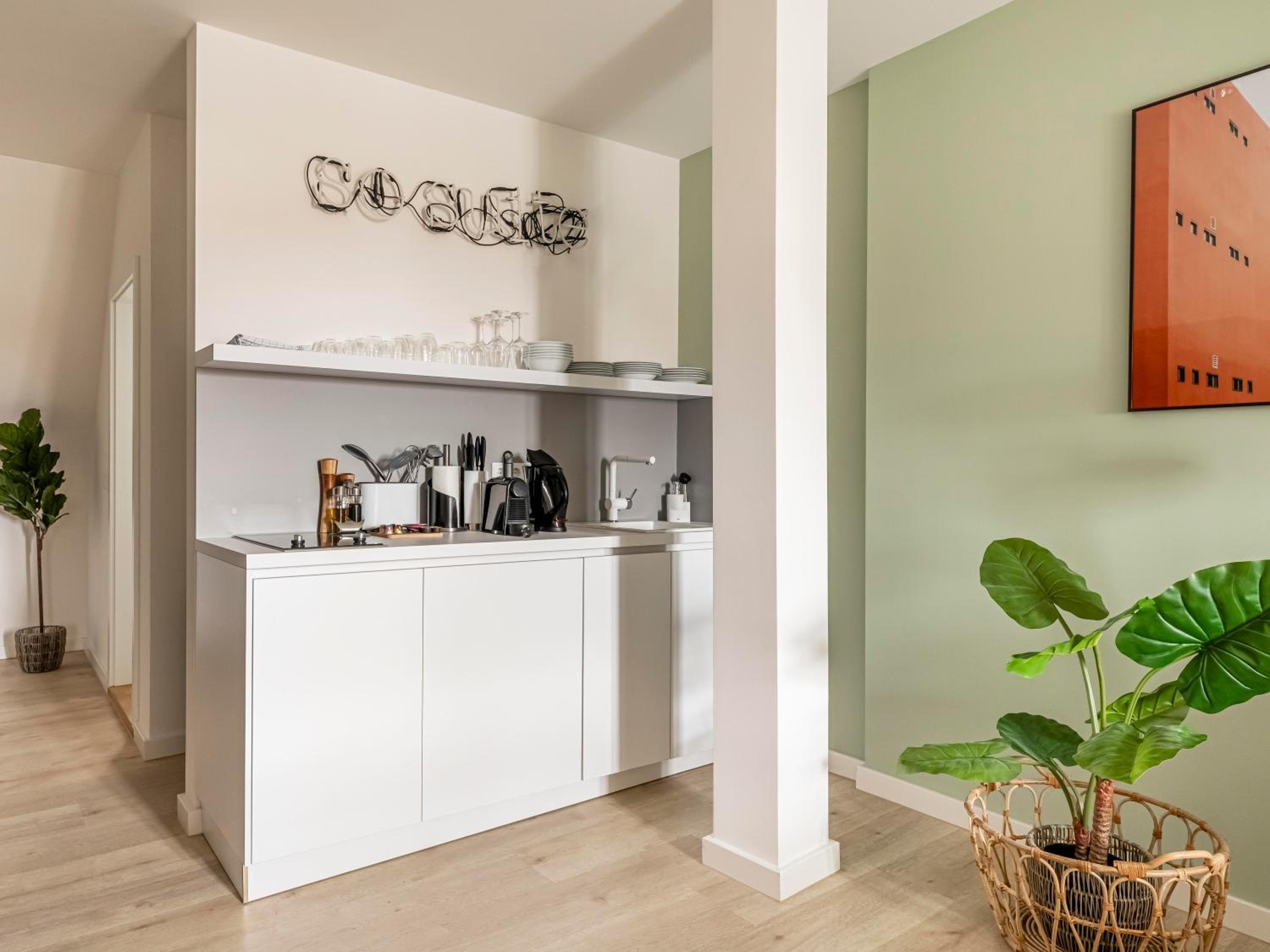 Suite S - Photo 6