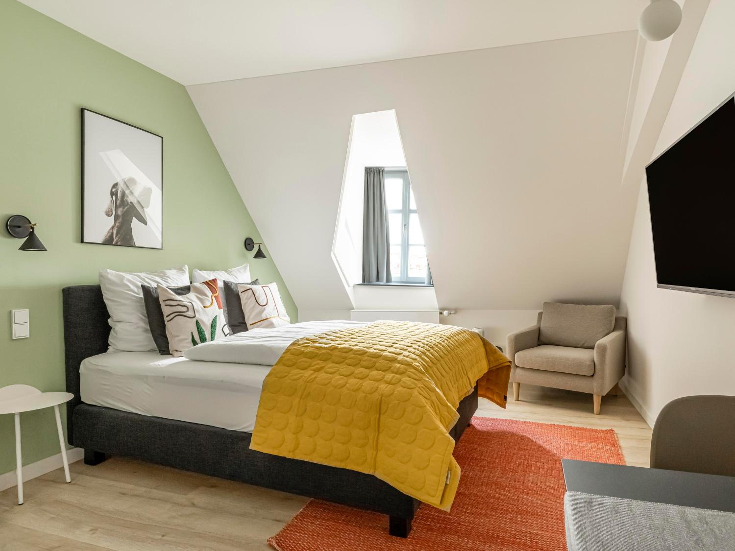 Suite S - Photo 12