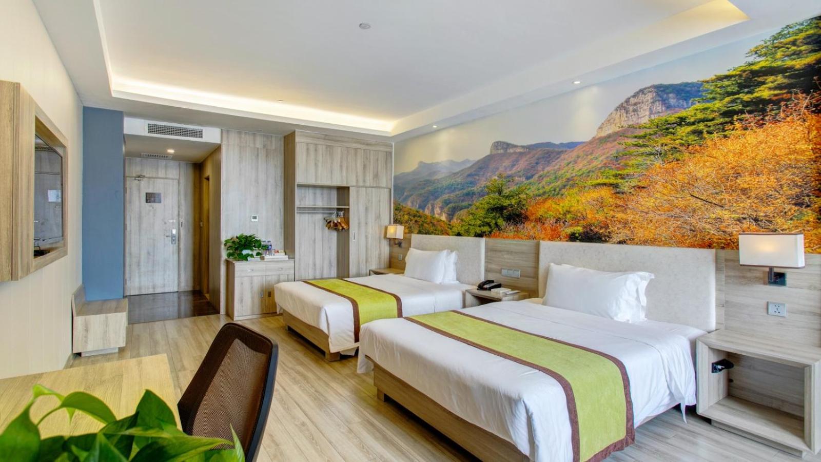 Superior Twin Room