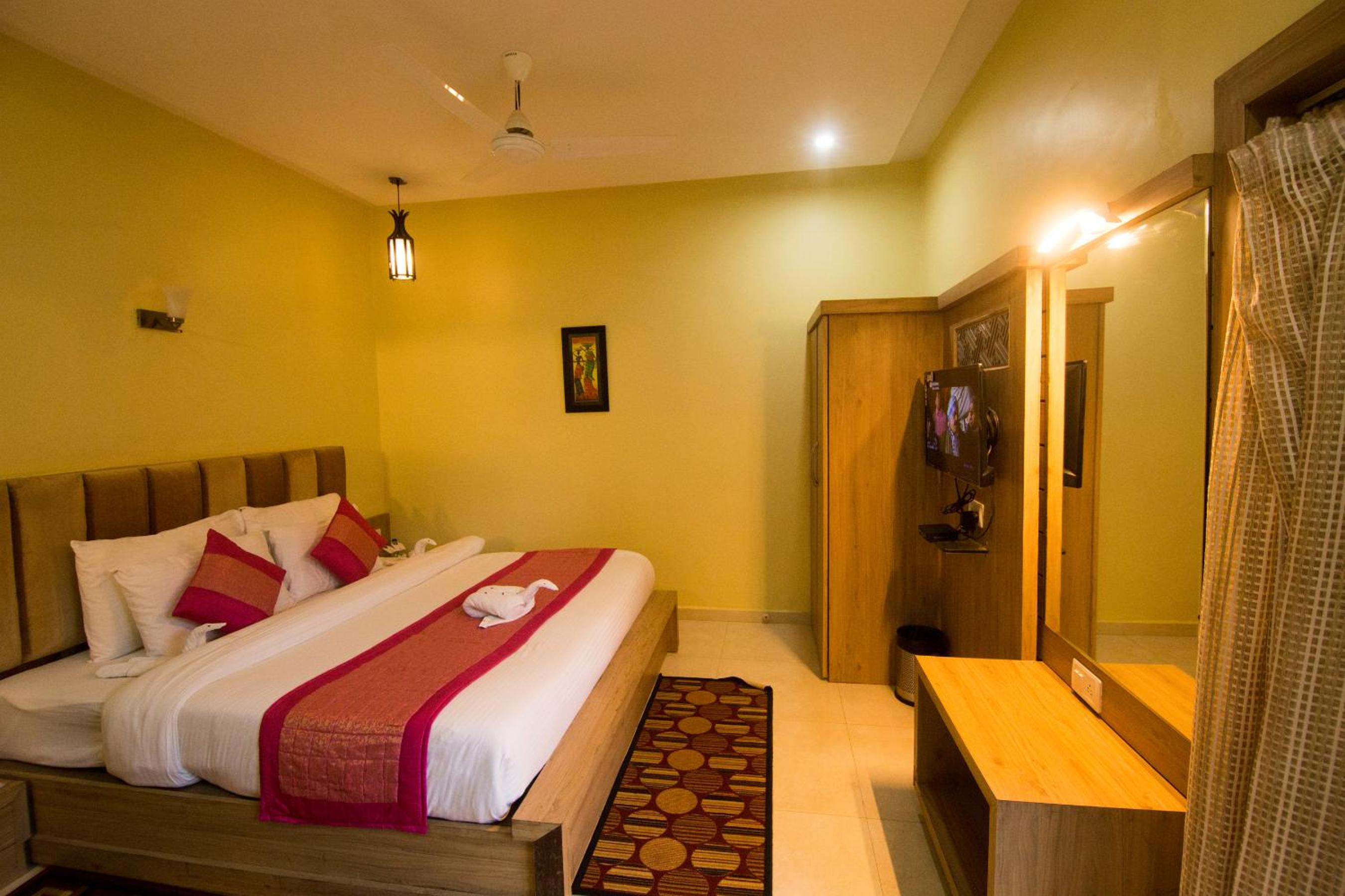 Deluxe Double Room with Balcony