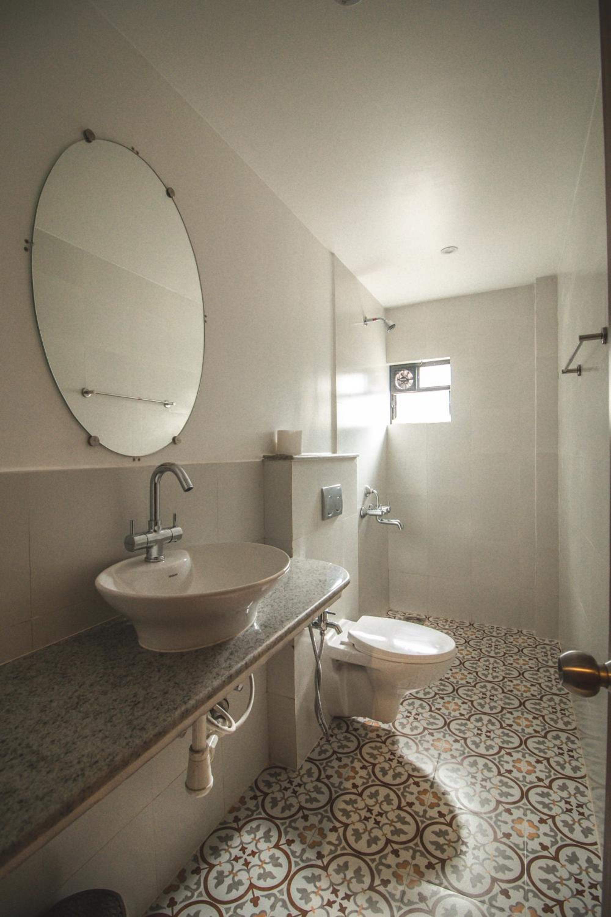Deluxe Double Room with Balcony - Photo 2