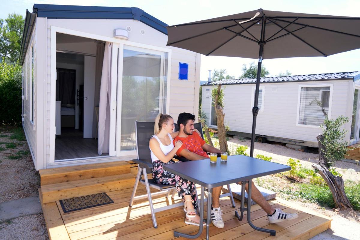One-Bedroom Mobile Home with Terrace