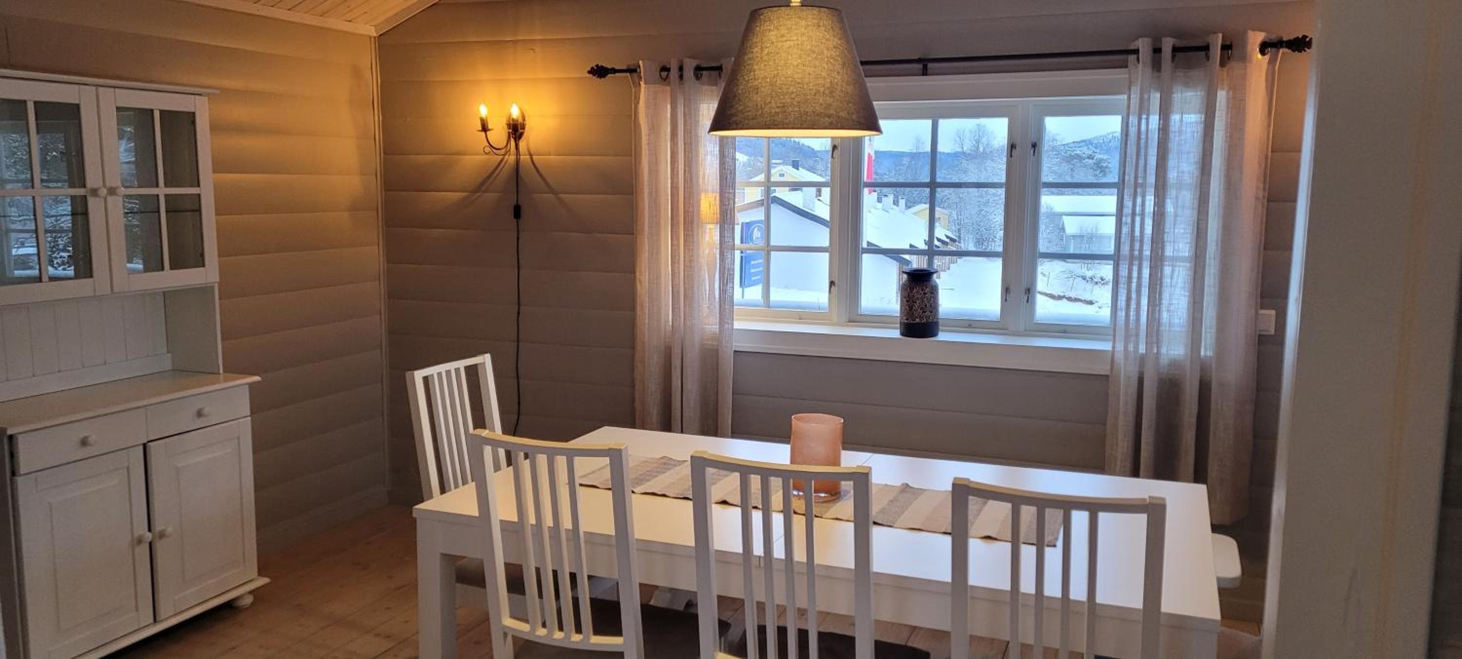 Apartment with Terrace - Photo 4