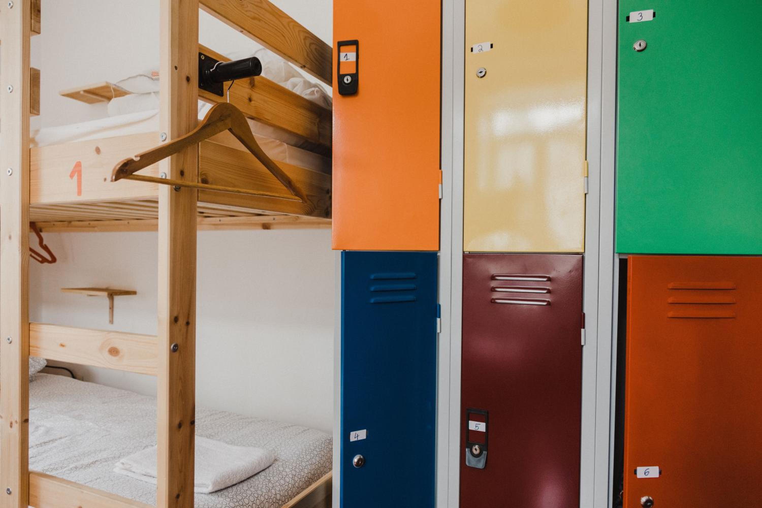 5-Bed Mixed Dormitory Room photo 2