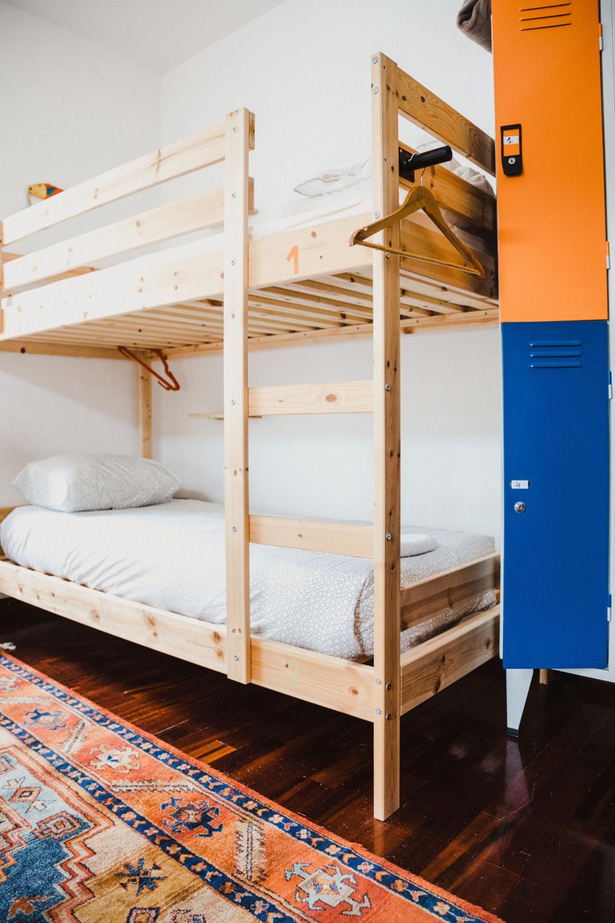 5-Bed Mixed Dormitory Room photo 3