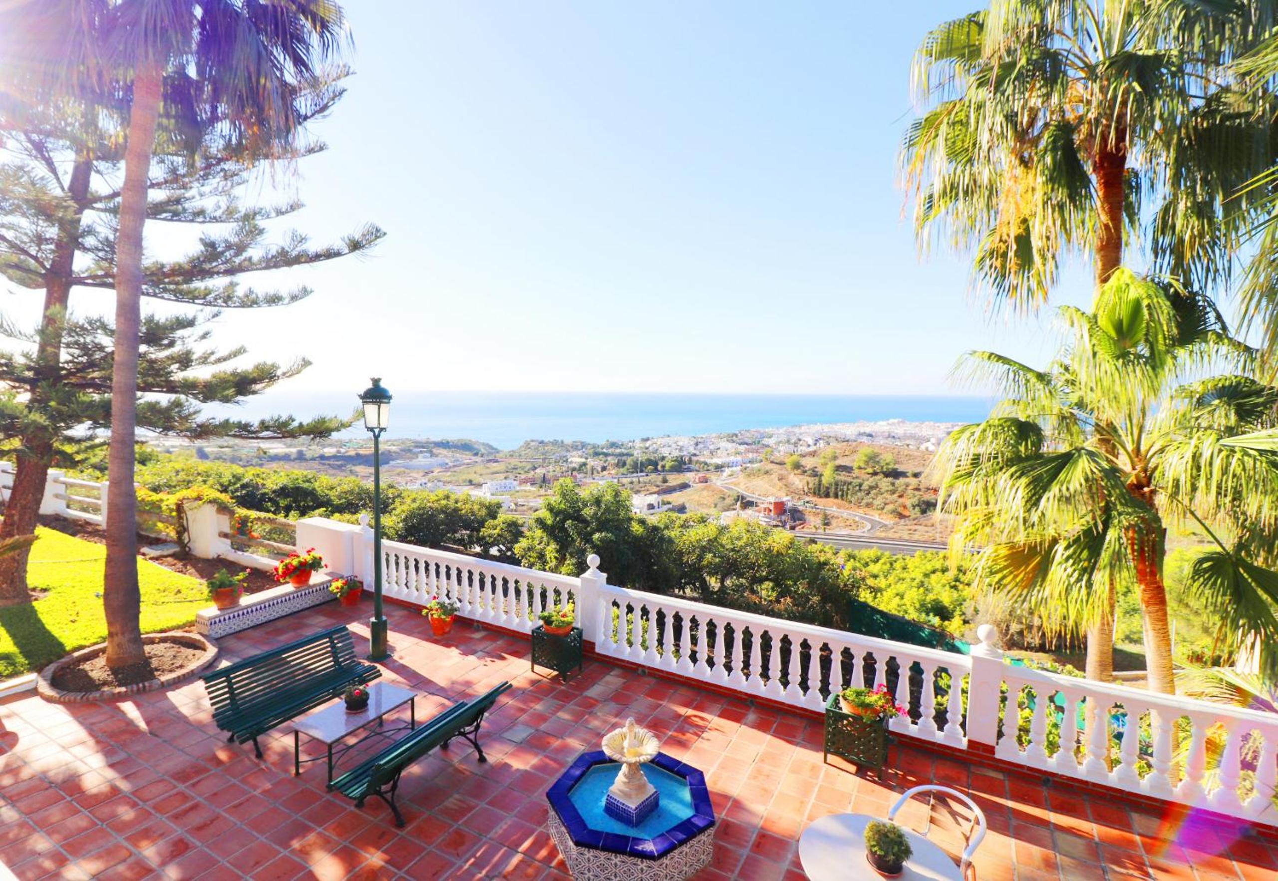 Villa with Private Pool photo 3