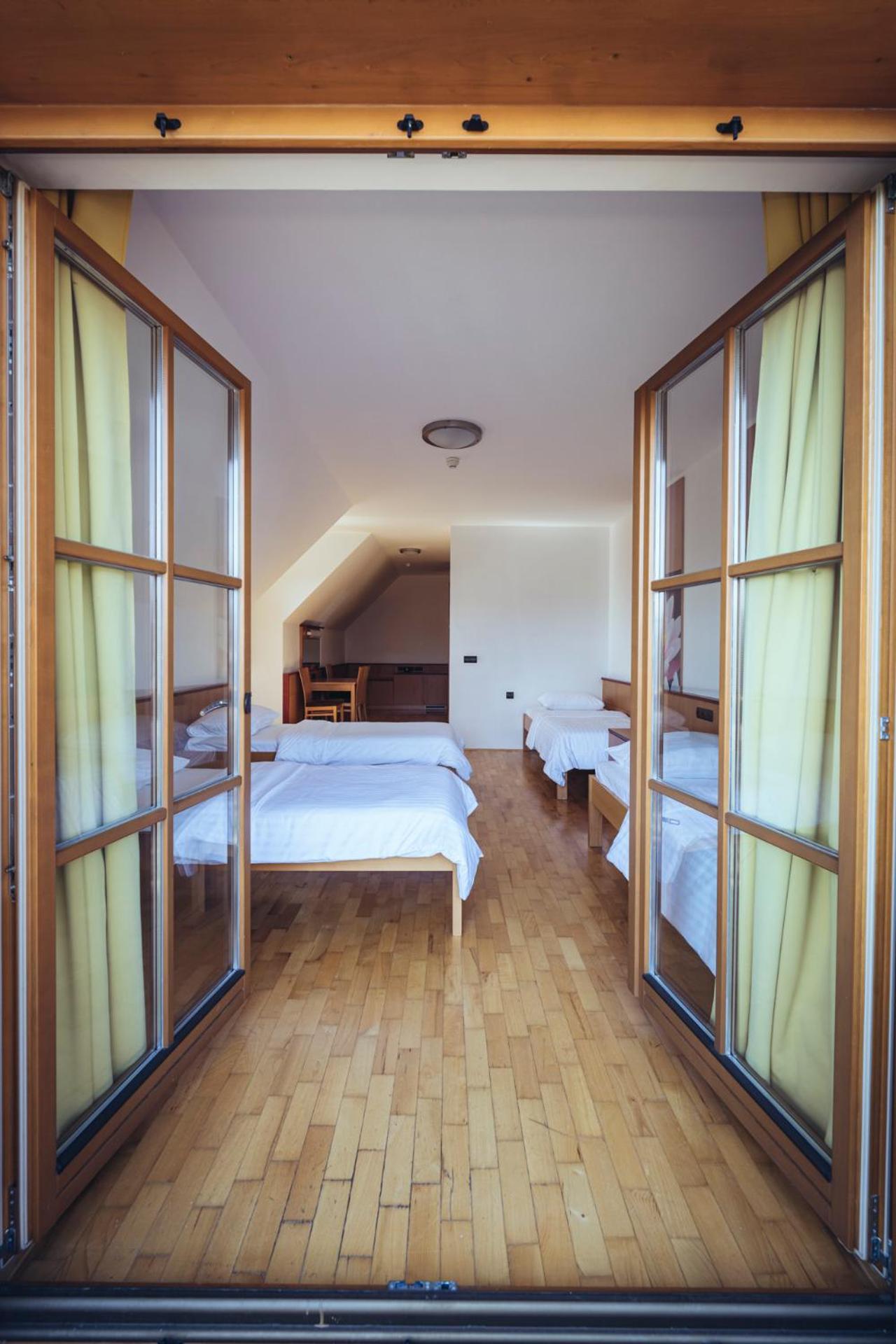 Family Room with Balcony - Photo 5
