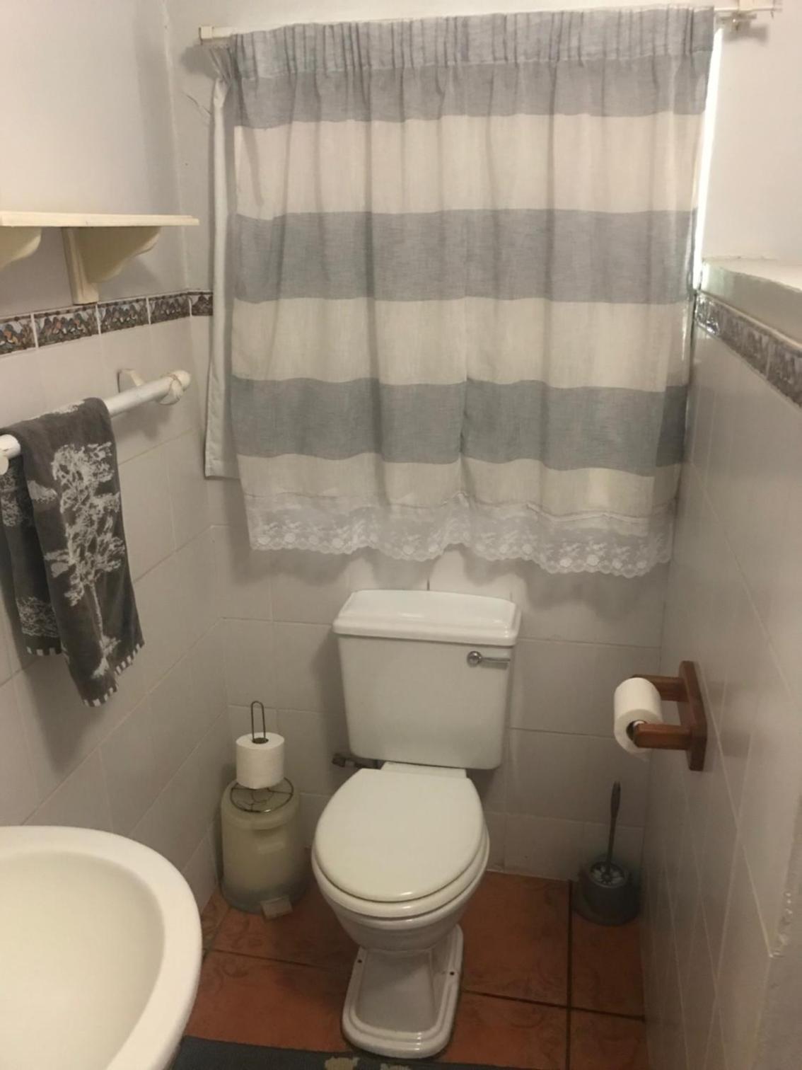 Standard Double Room - Photo 5