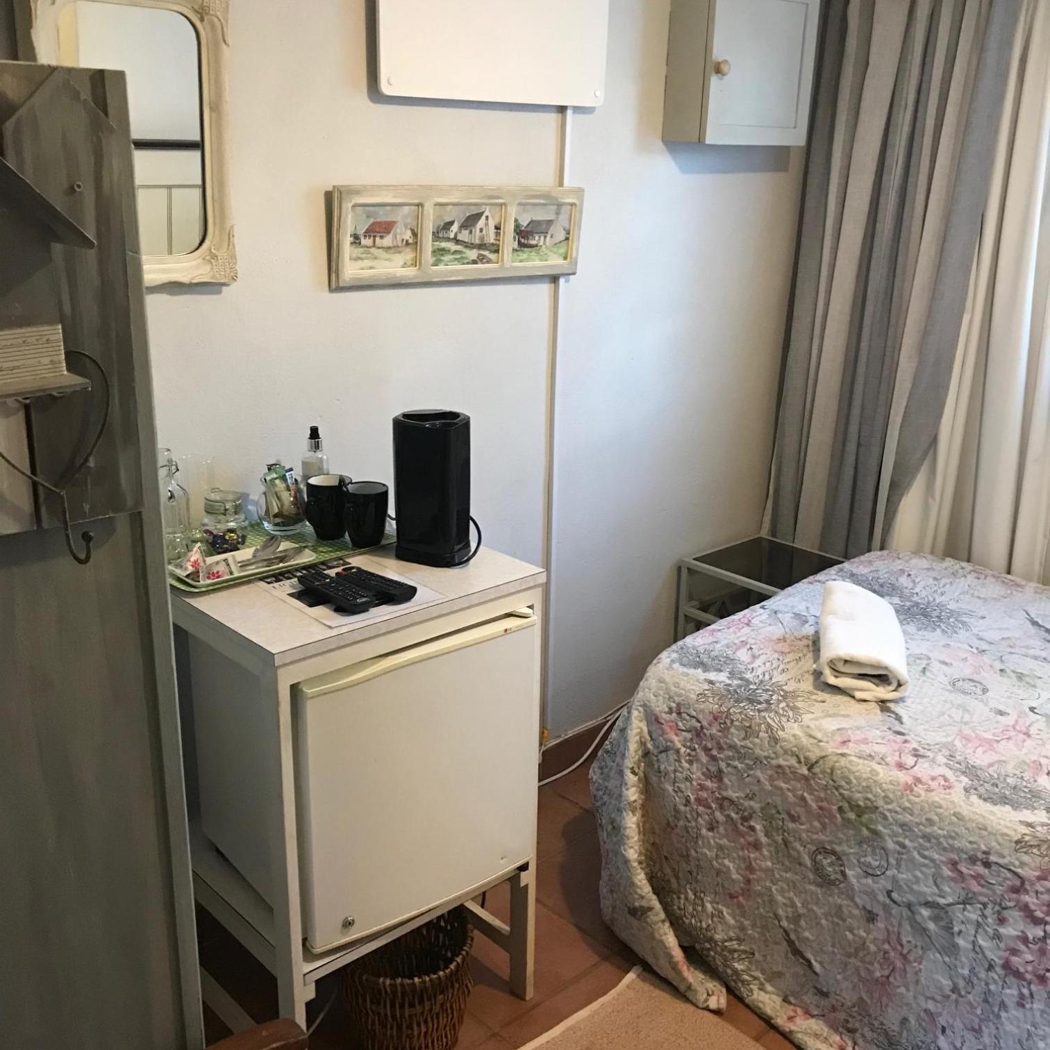 Budget Single Room