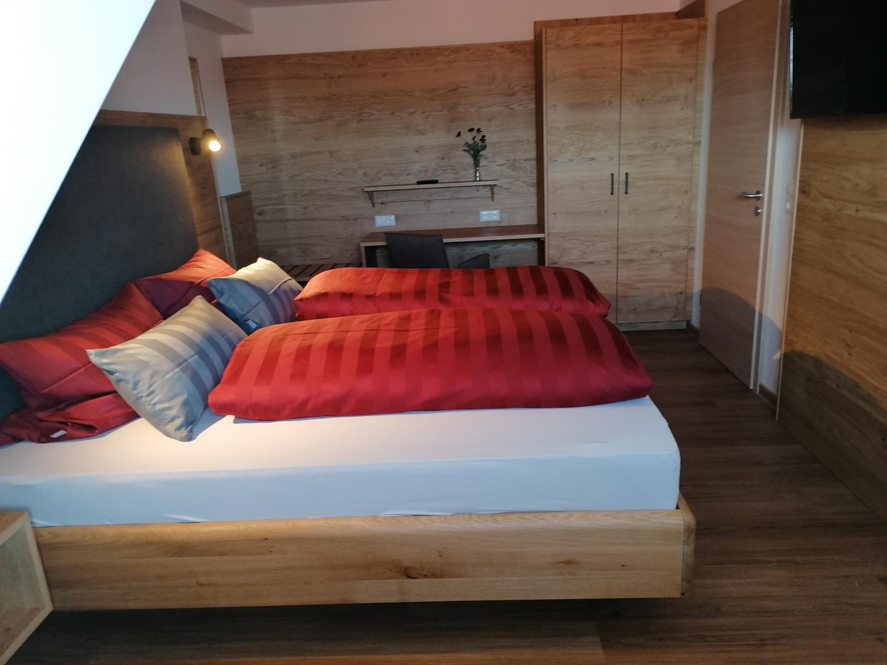 Double Room with Private Bathroom photo 2