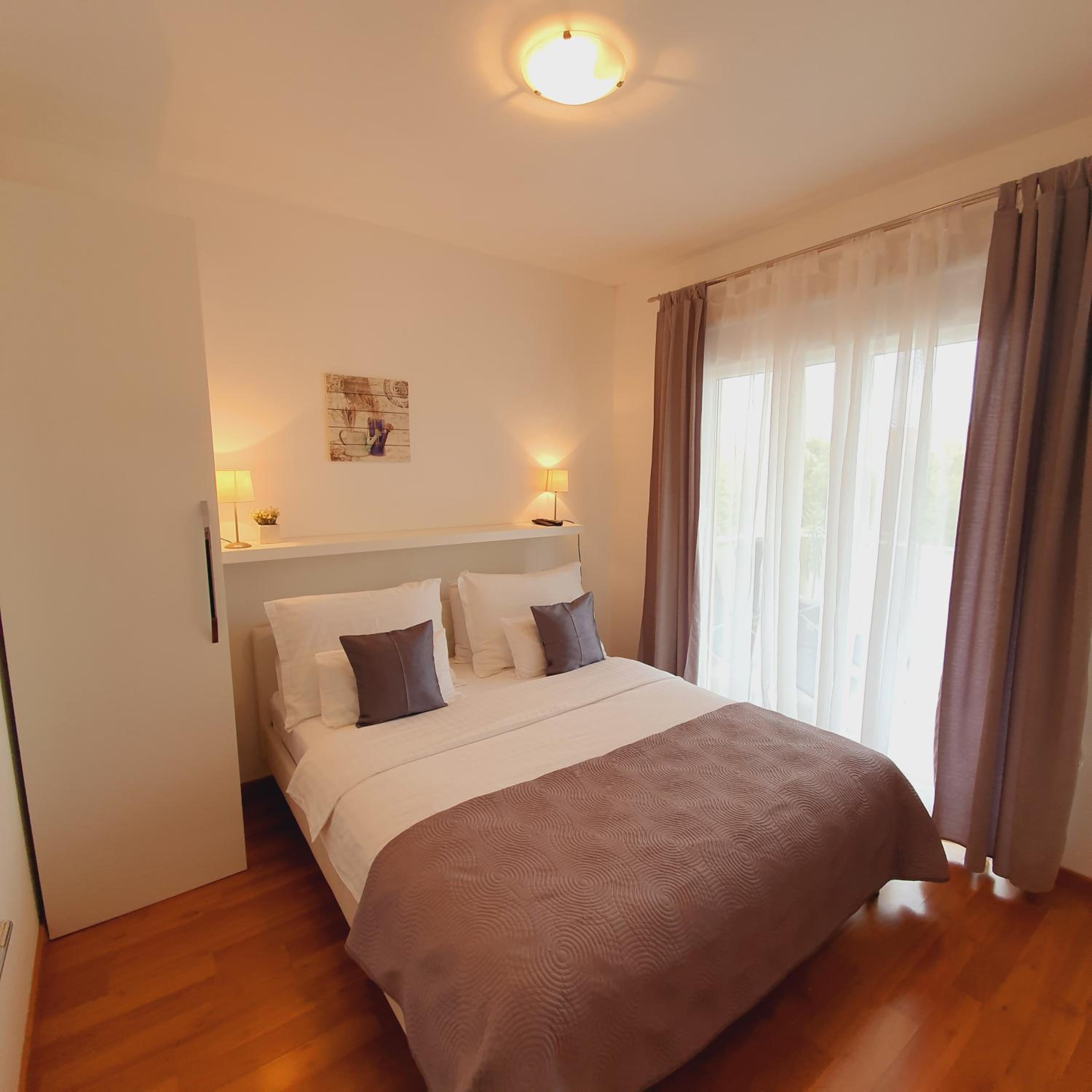 Two-Bedroom Apartment with Terrace photo 3