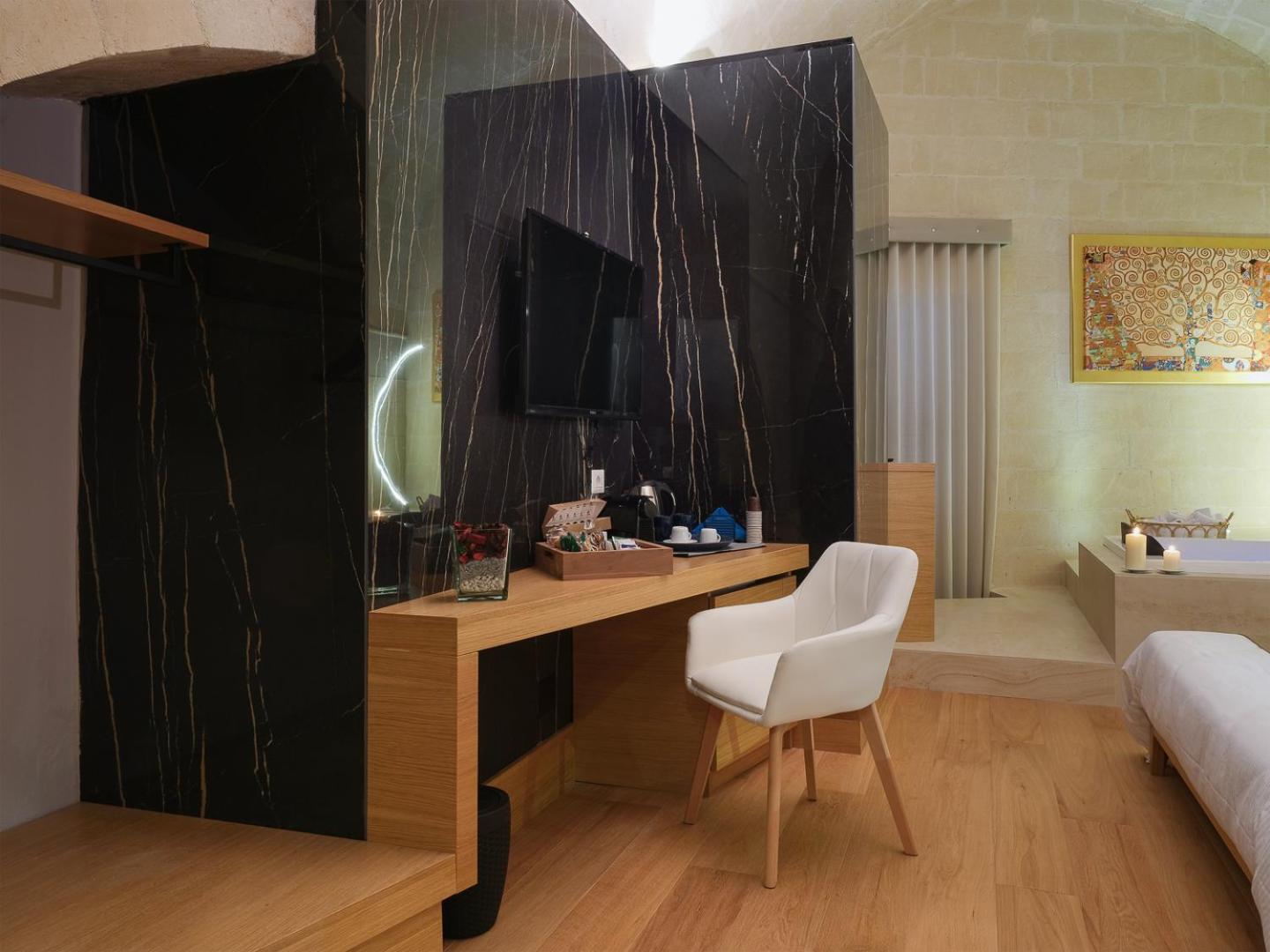 Junior Suite - Photo 8