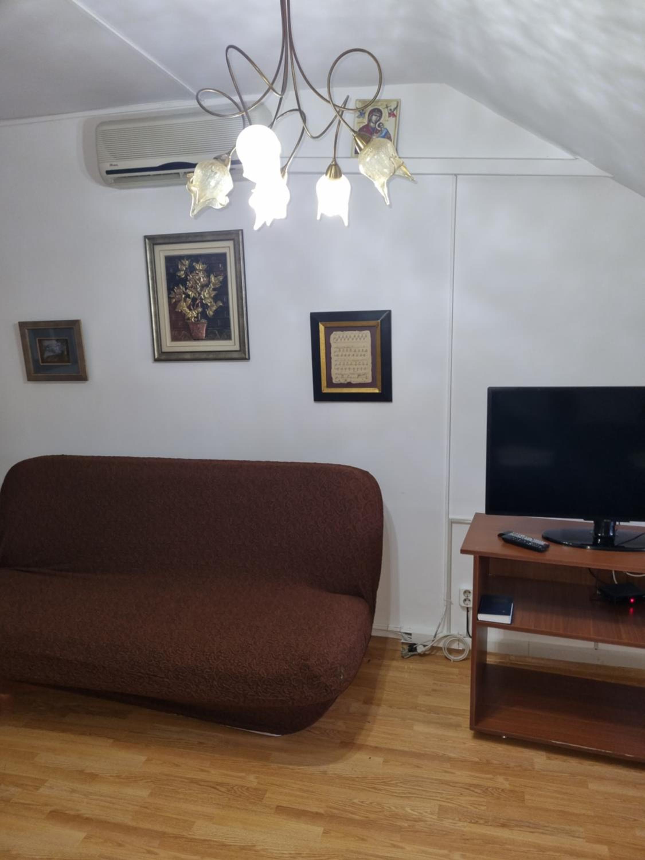 Double Room - Photo 17