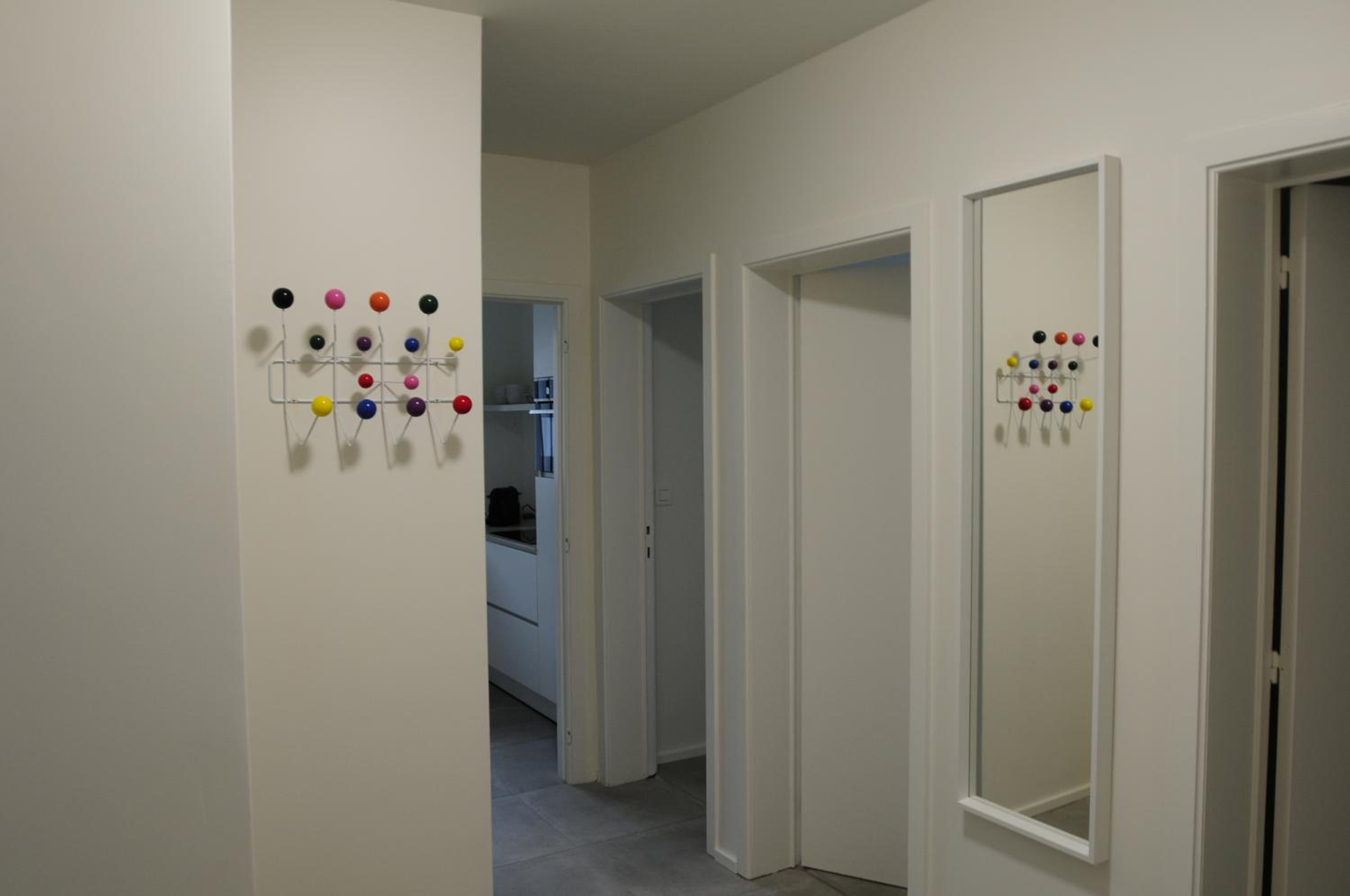 Apartment with Terrace - Photo 6
