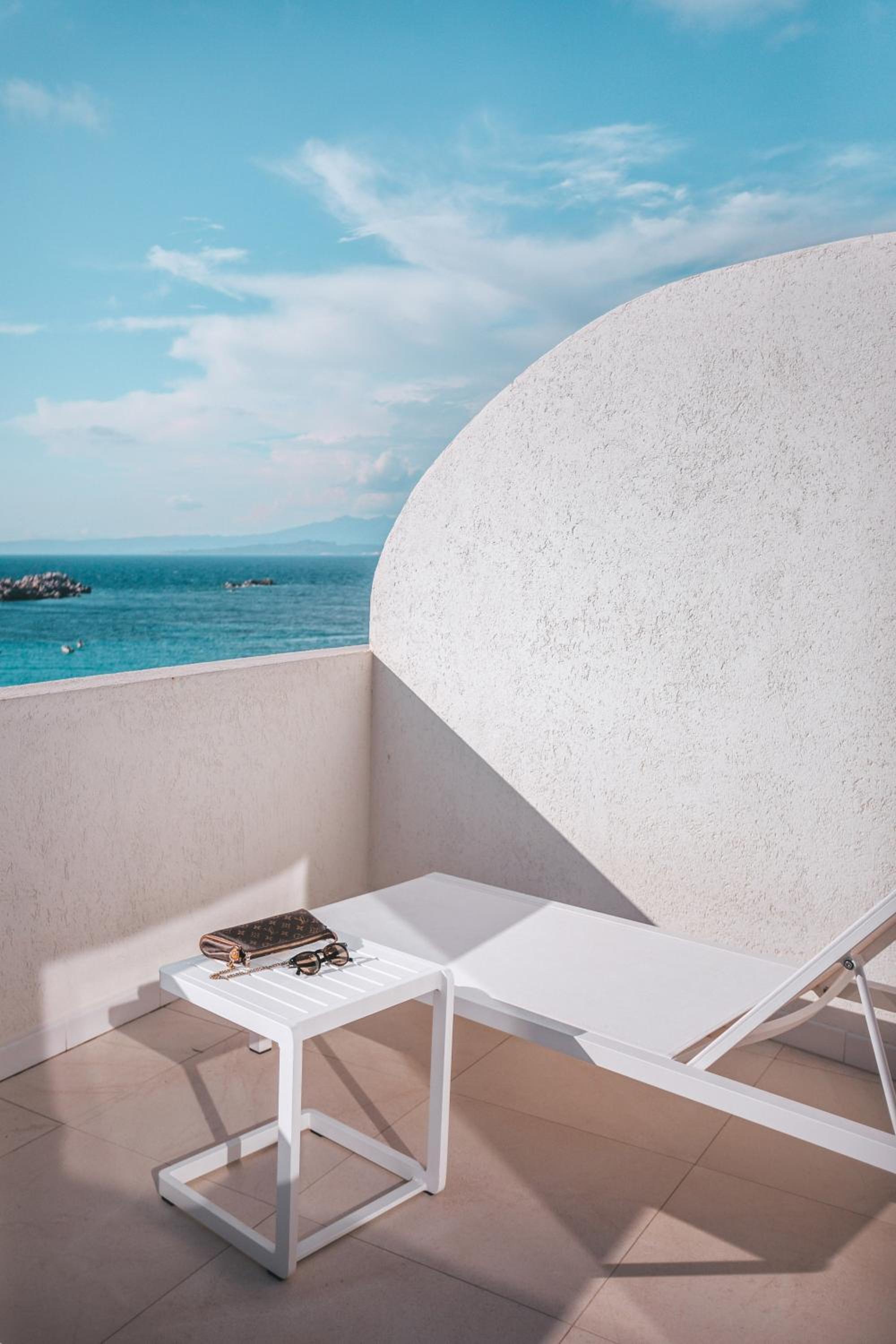  Deluxe Quadruple Junior Suite with Sea View - Photo 6