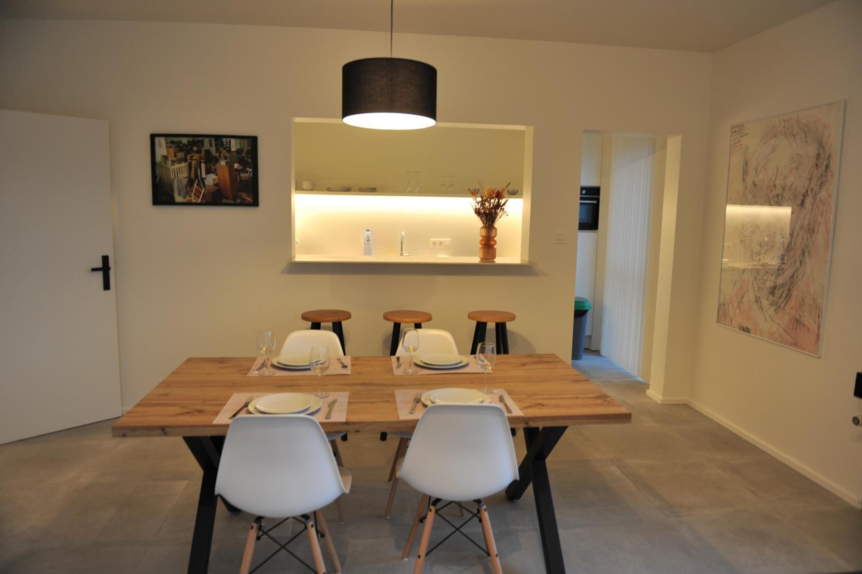 Apartment with Terrace - Photo 3