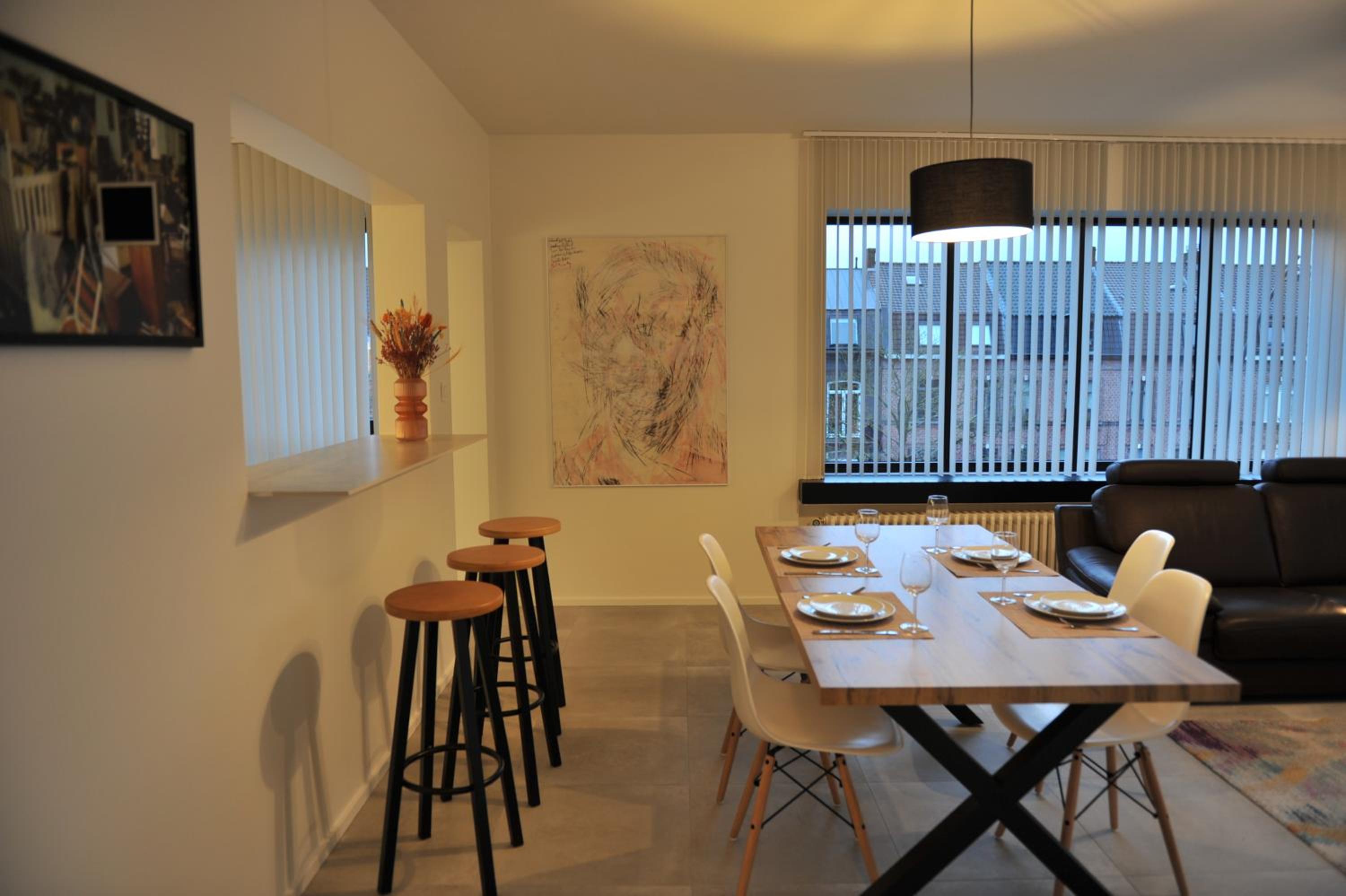 Apartment with Terrace - Photo 7