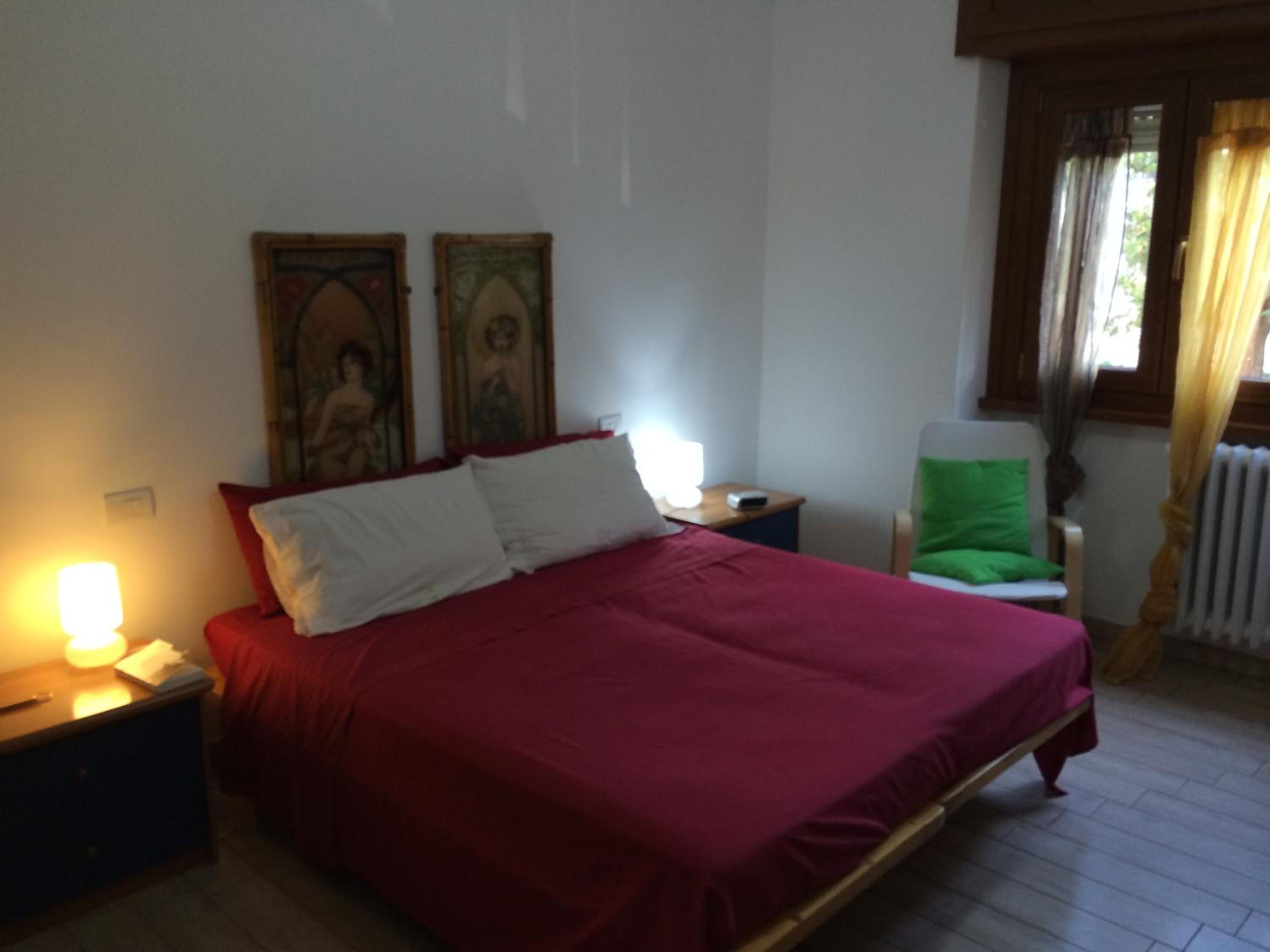 Double Room with Shared External Bathroom photo 1