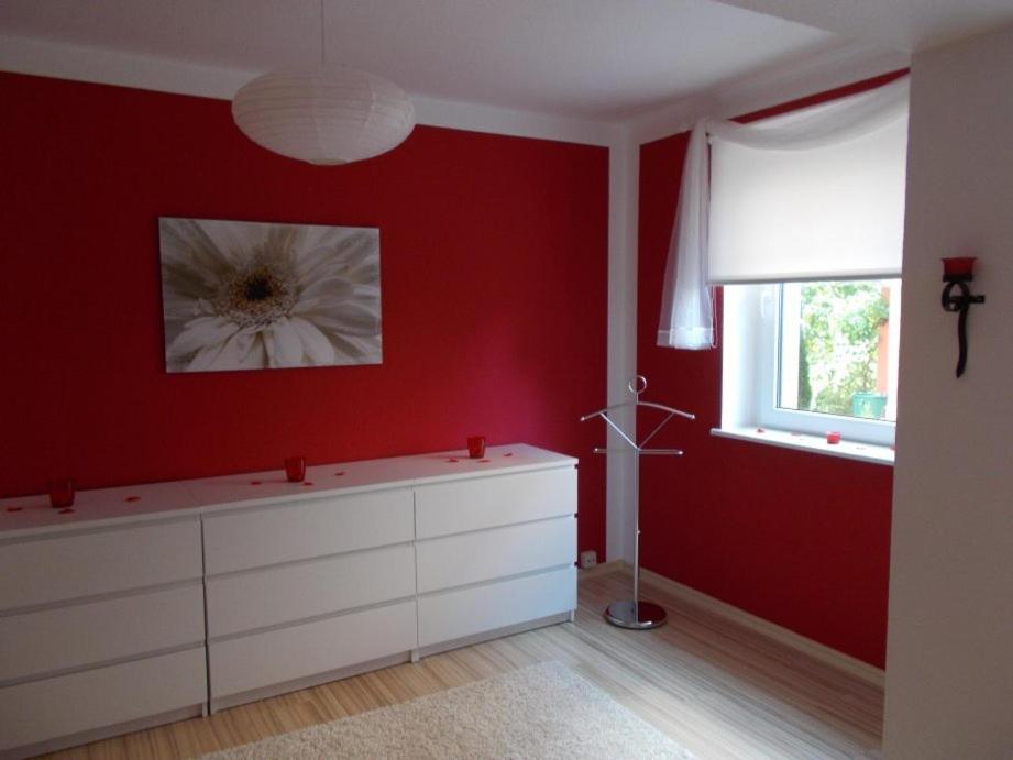 One-Bedroom Apartment with Garden photo 3