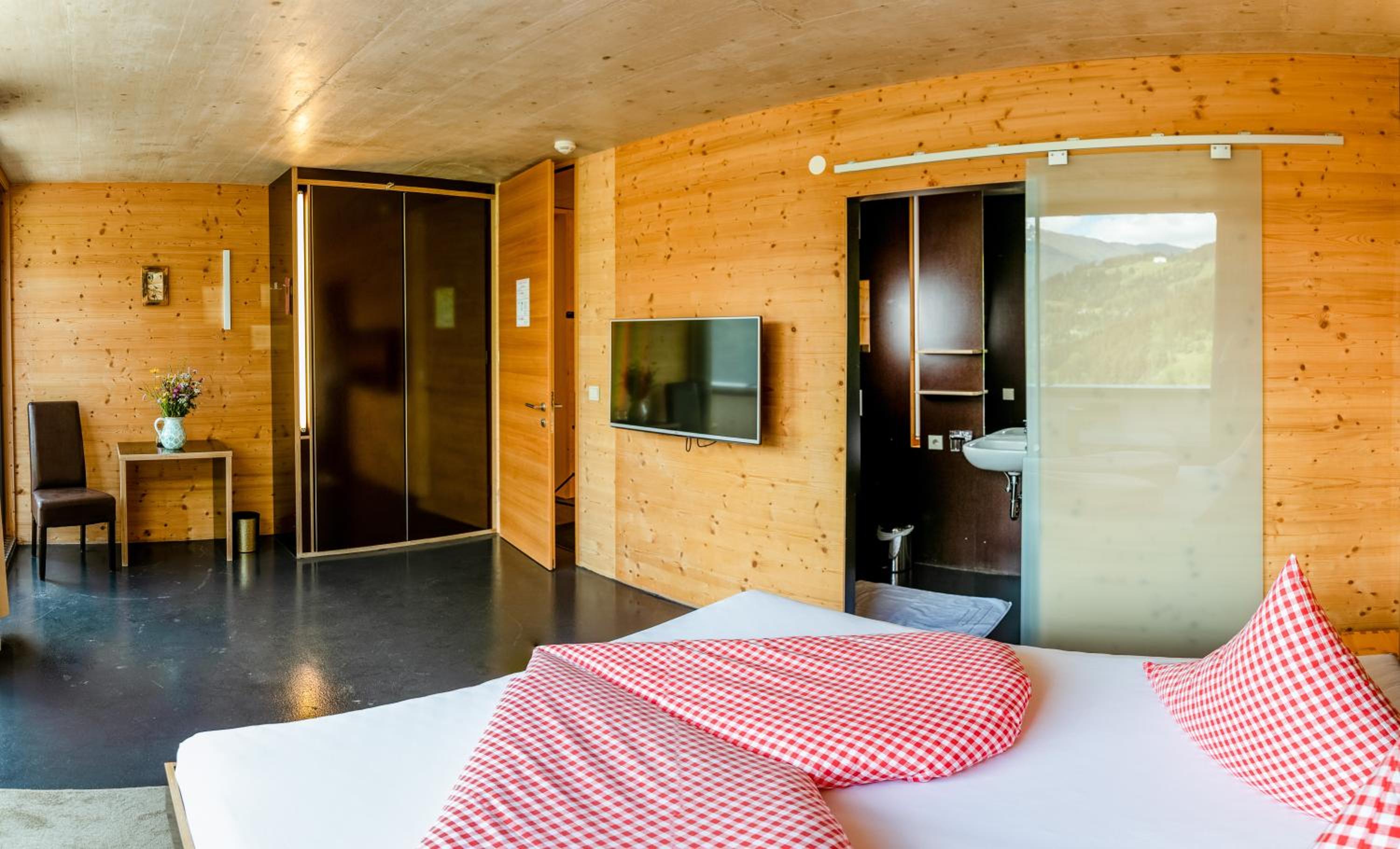 Double Room - Photo 2