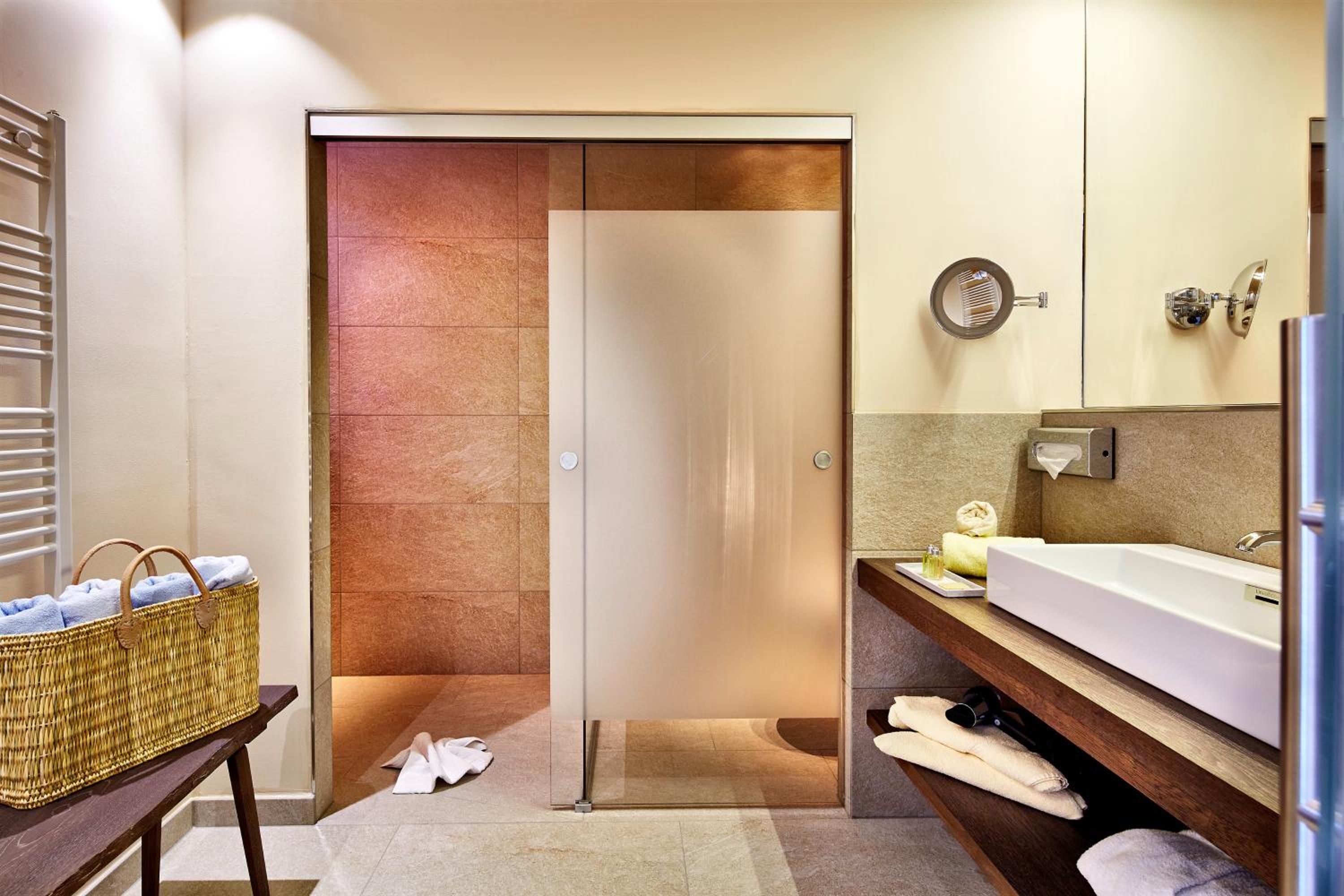 Duplex Suite - Photo 3