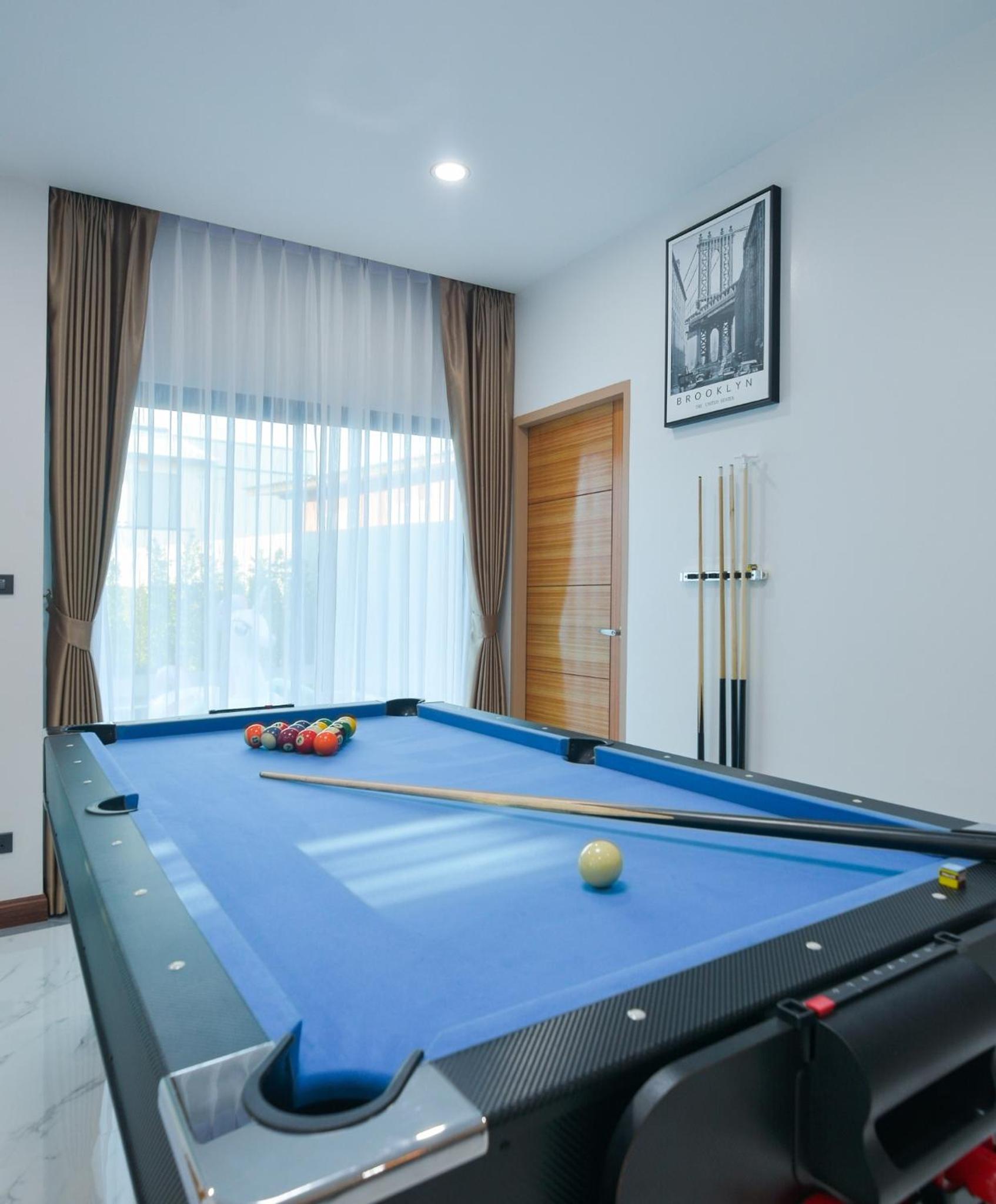 Three-Bedroom Villa - Photo 11
