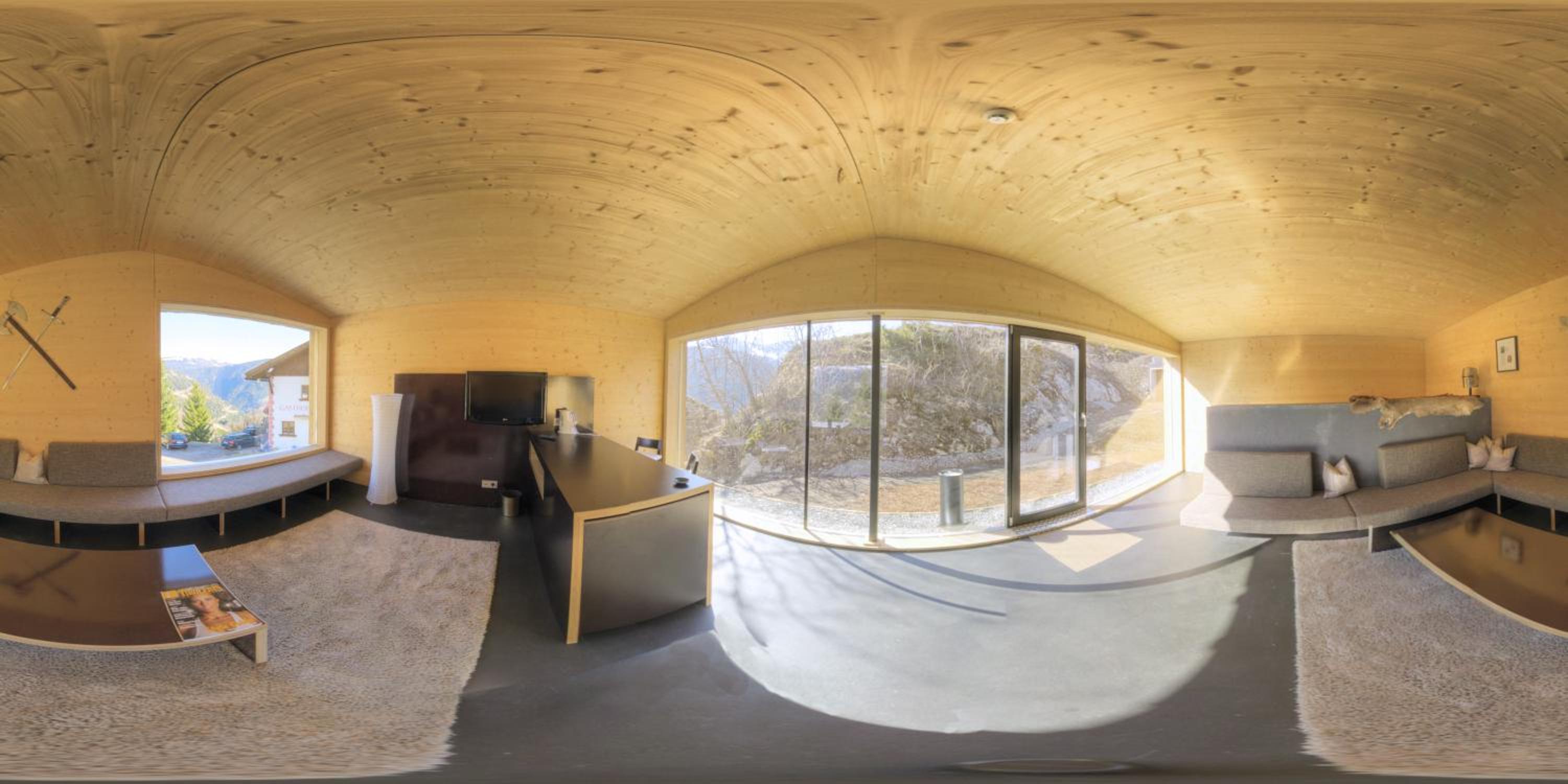 Two-Bedroom Suite - Photo 4