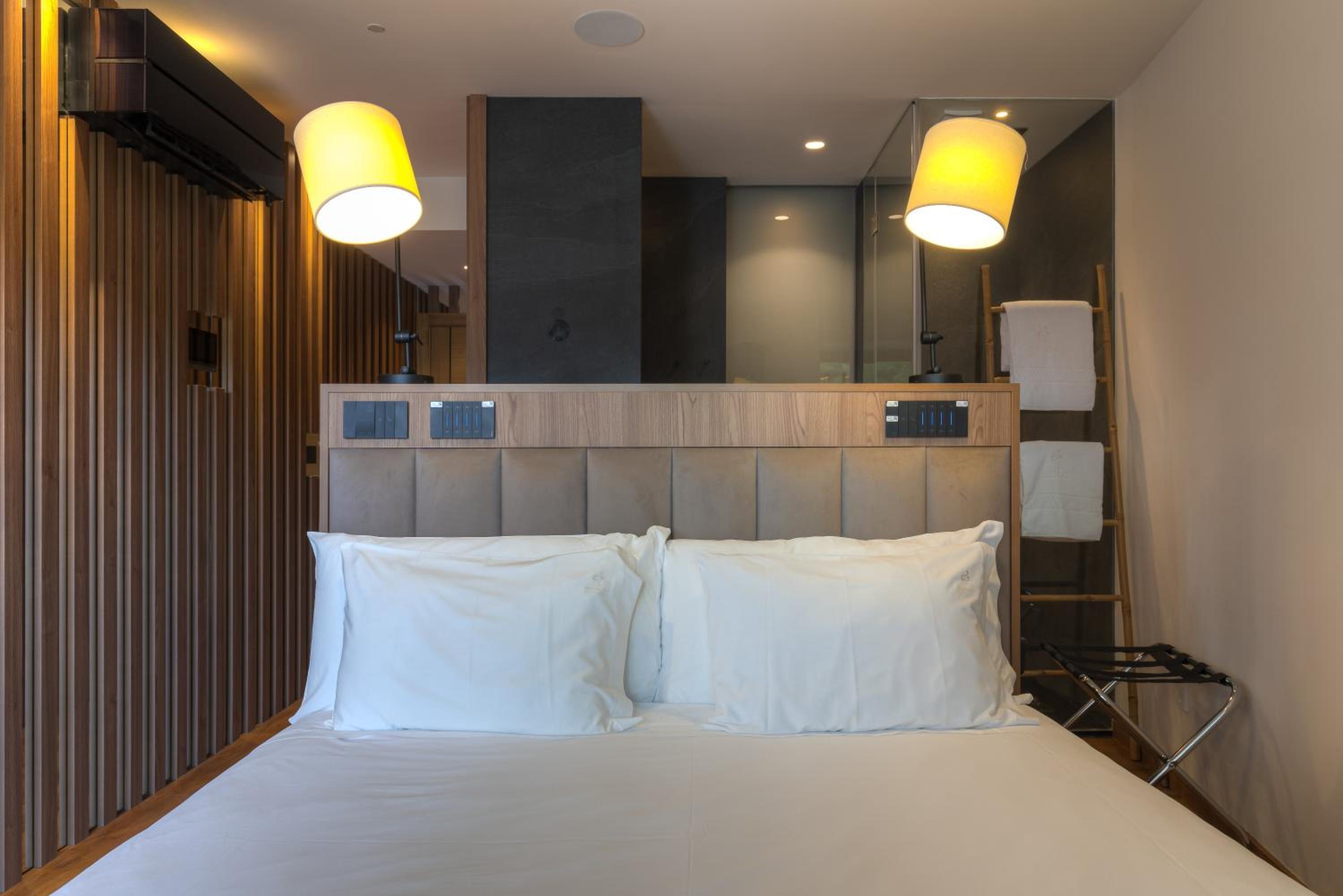 King Room with Spa Bath - Photo 1